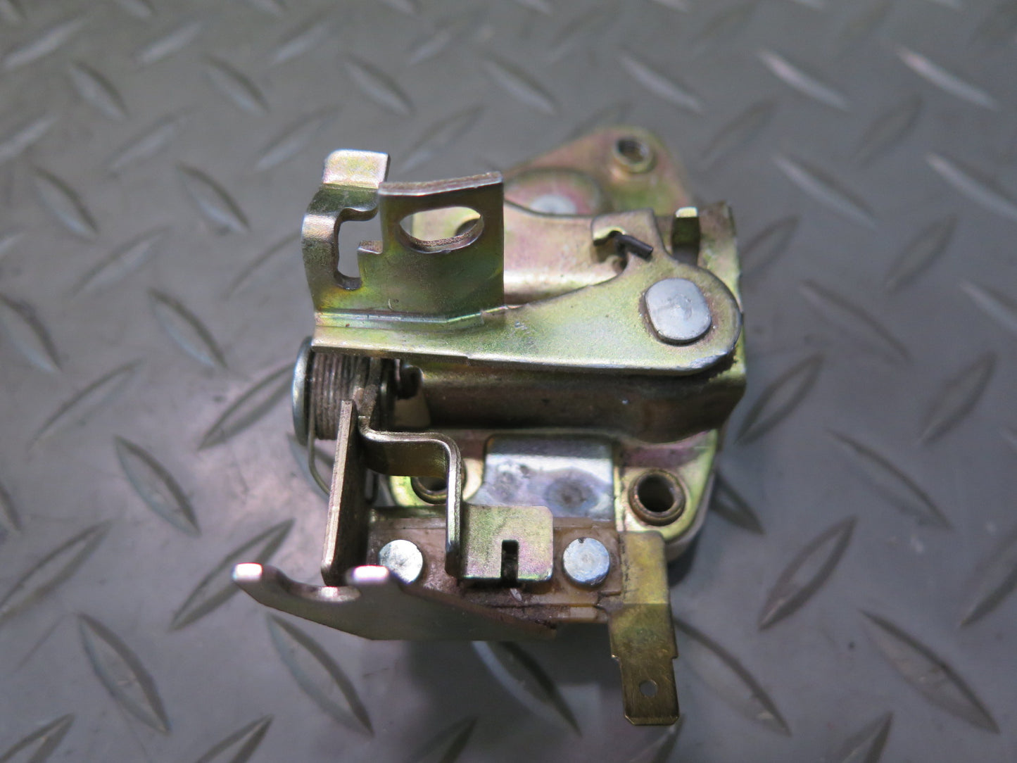 84-89 Nissan Z31 300ZX 2+2 Rear Trunk Lock Latch Actuator OEM