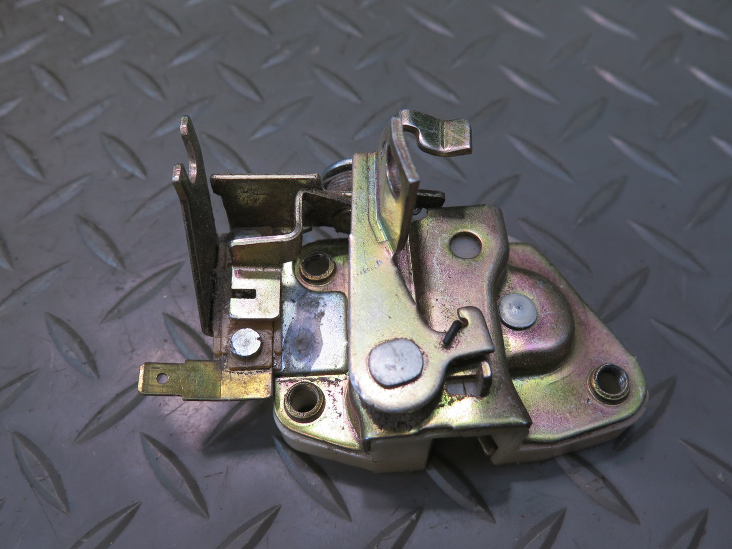 84-89 Nissan Z31 300ZX 2+2 Rear Trunk Lock Latch Actuator OEM