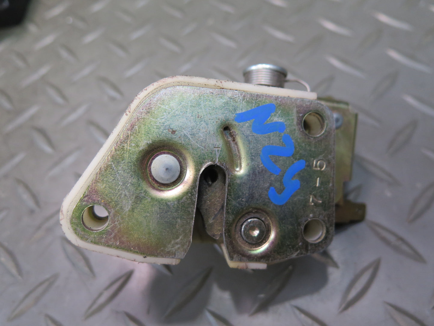 84-89 Nissan Z31 300ZX 2+2 Rear Trunk Lock Latch Actuator OEM