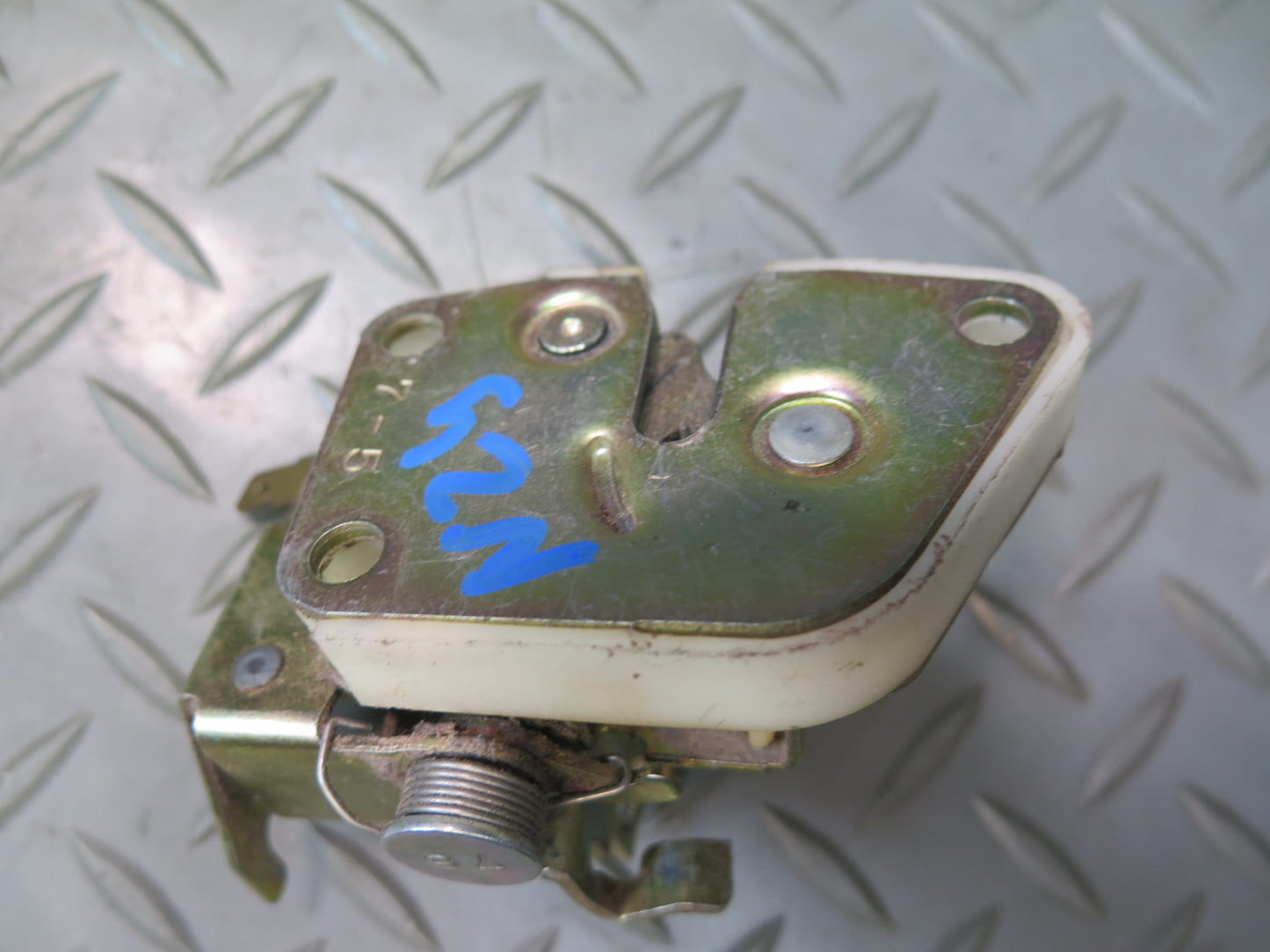 84-89 Nissan Z31 300ZX 2+2 Rear Trunk Lock Latch Actuator OEM
