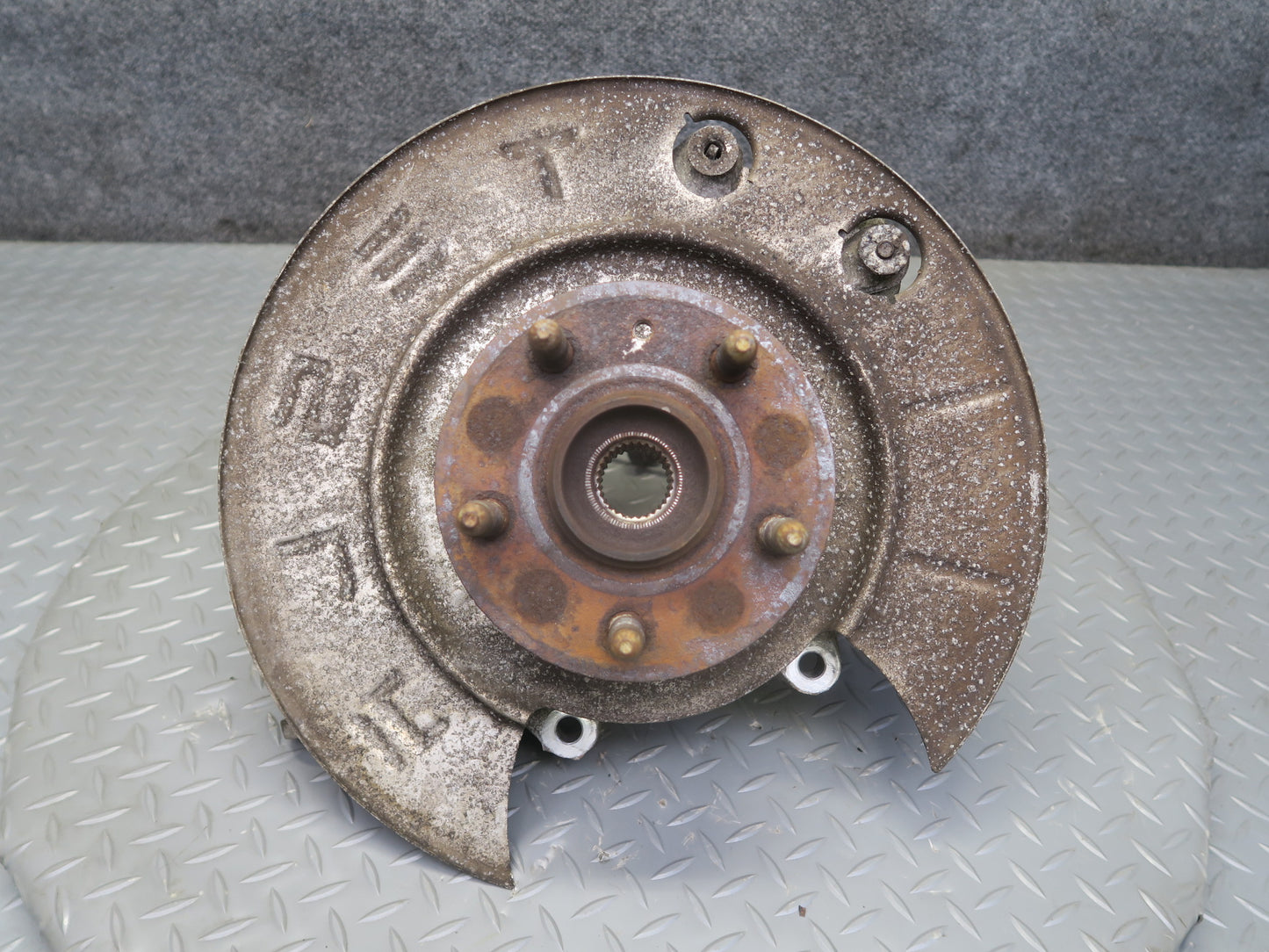 2016-2019 Tesla Model S 75D AWD Rear Left Driver Side Spindle Knuckle Wheel Hub