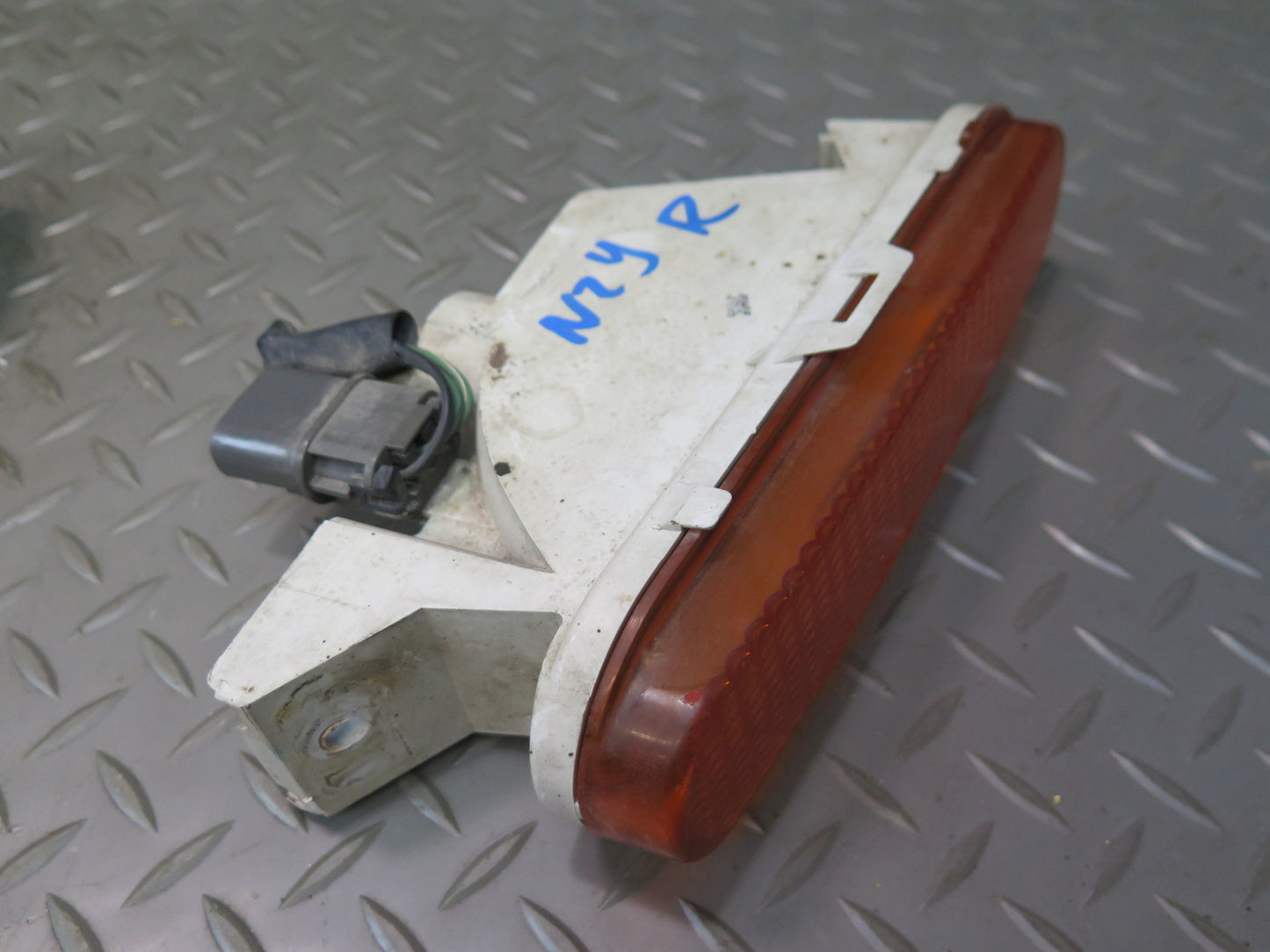 87-89 Nissan Z31 300ZX Front Right Side Marker Light Lamp OEM