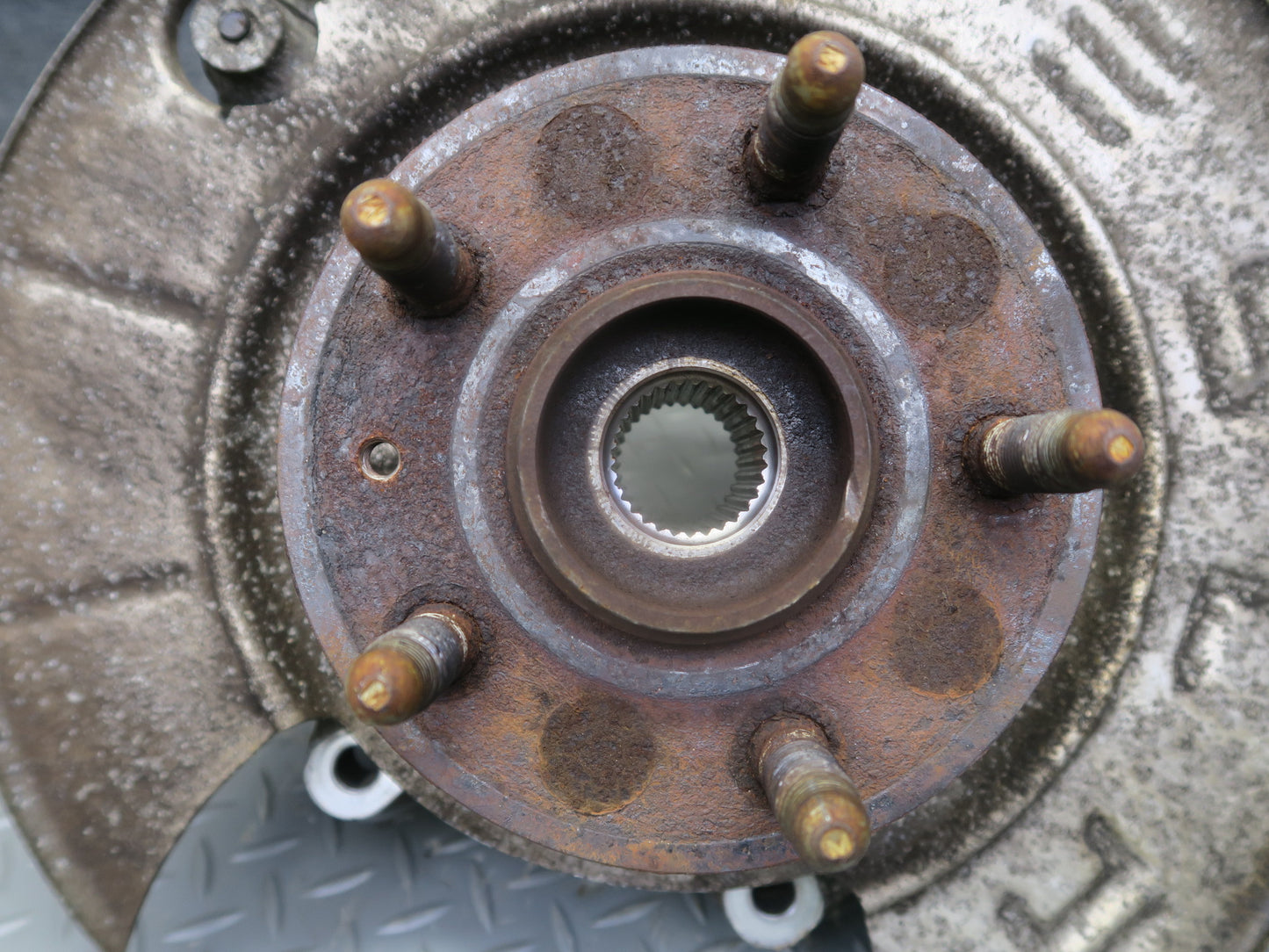 2016-2019 Tesla Model S 75D AWD Rear Right Pass Side Spindle Knuckle Wheel Hub
