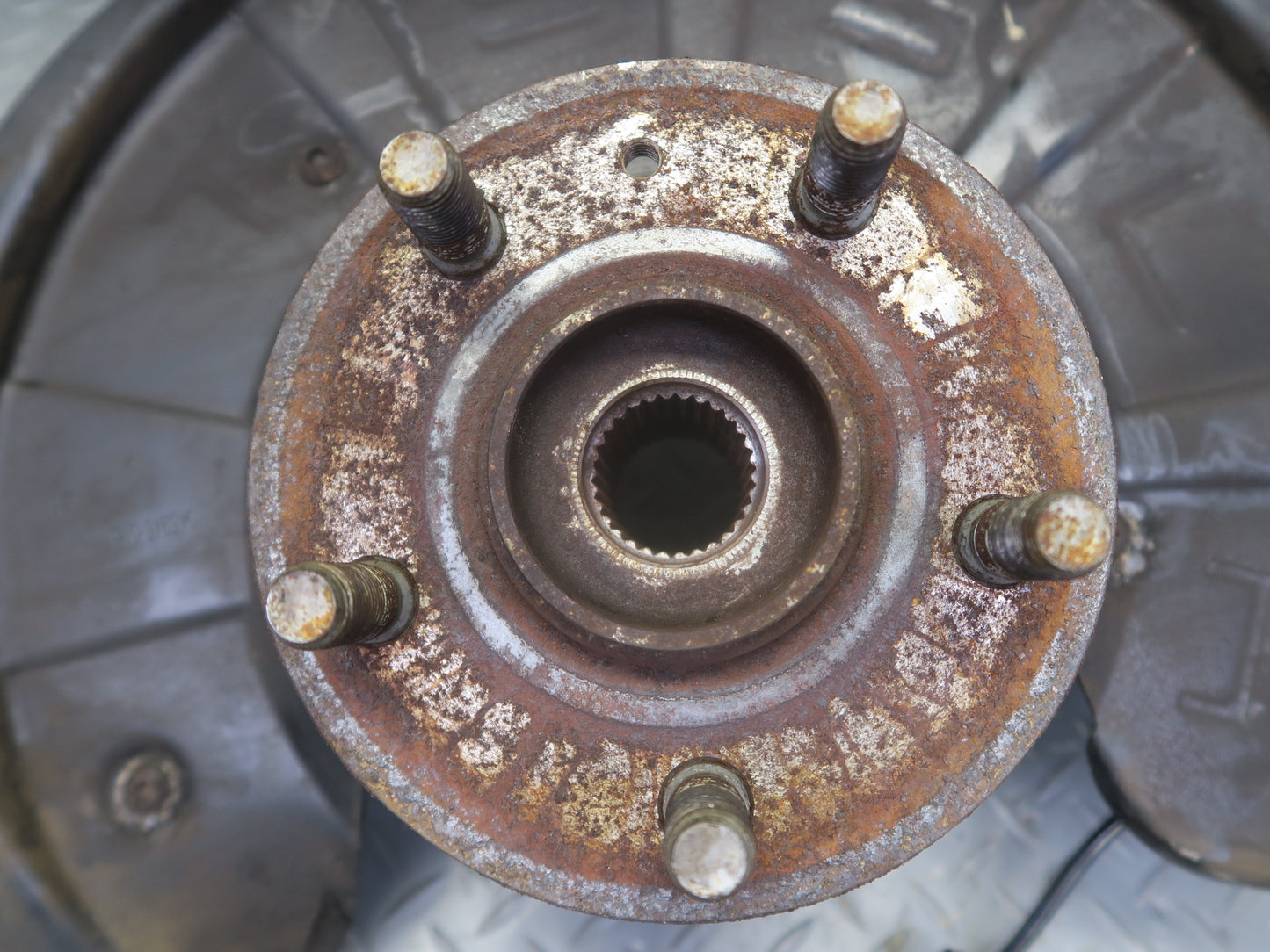 2016-2019 Tesla Model S 75D AWD Front Left Driver Side Spindle Knuckle Wheel Hub