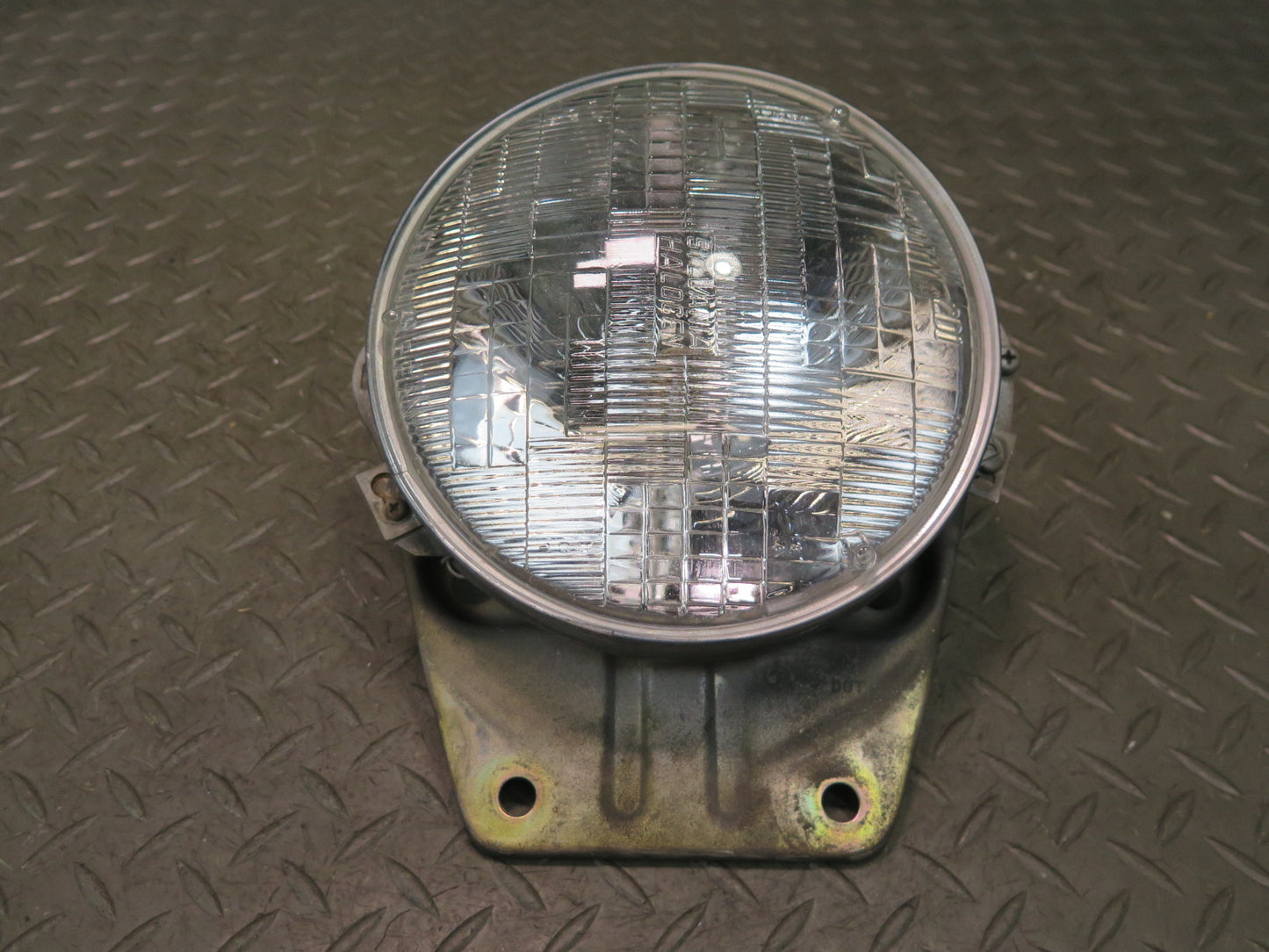 80-83 Datsun Nissan 280ZX S130 Set of 2 Front Left & Right Headlight Lamp OEM