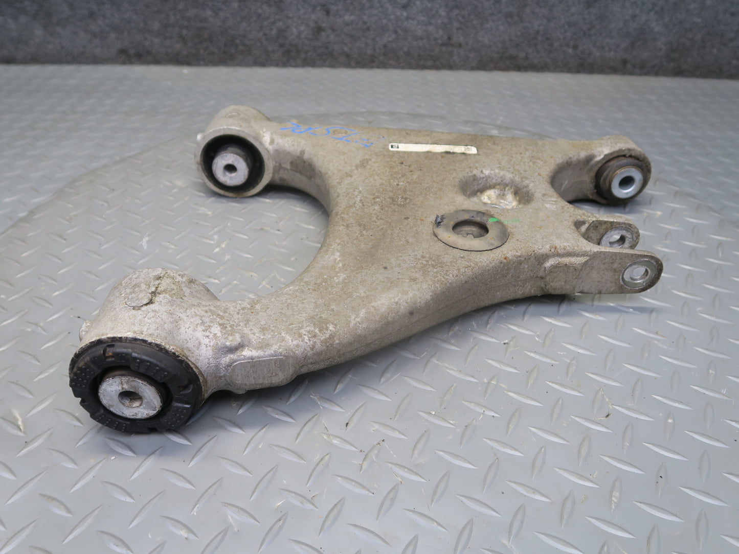 2016-2019 Tesla Model S 75D AWD Rear Left Side Upper & Lower Control Arm Set