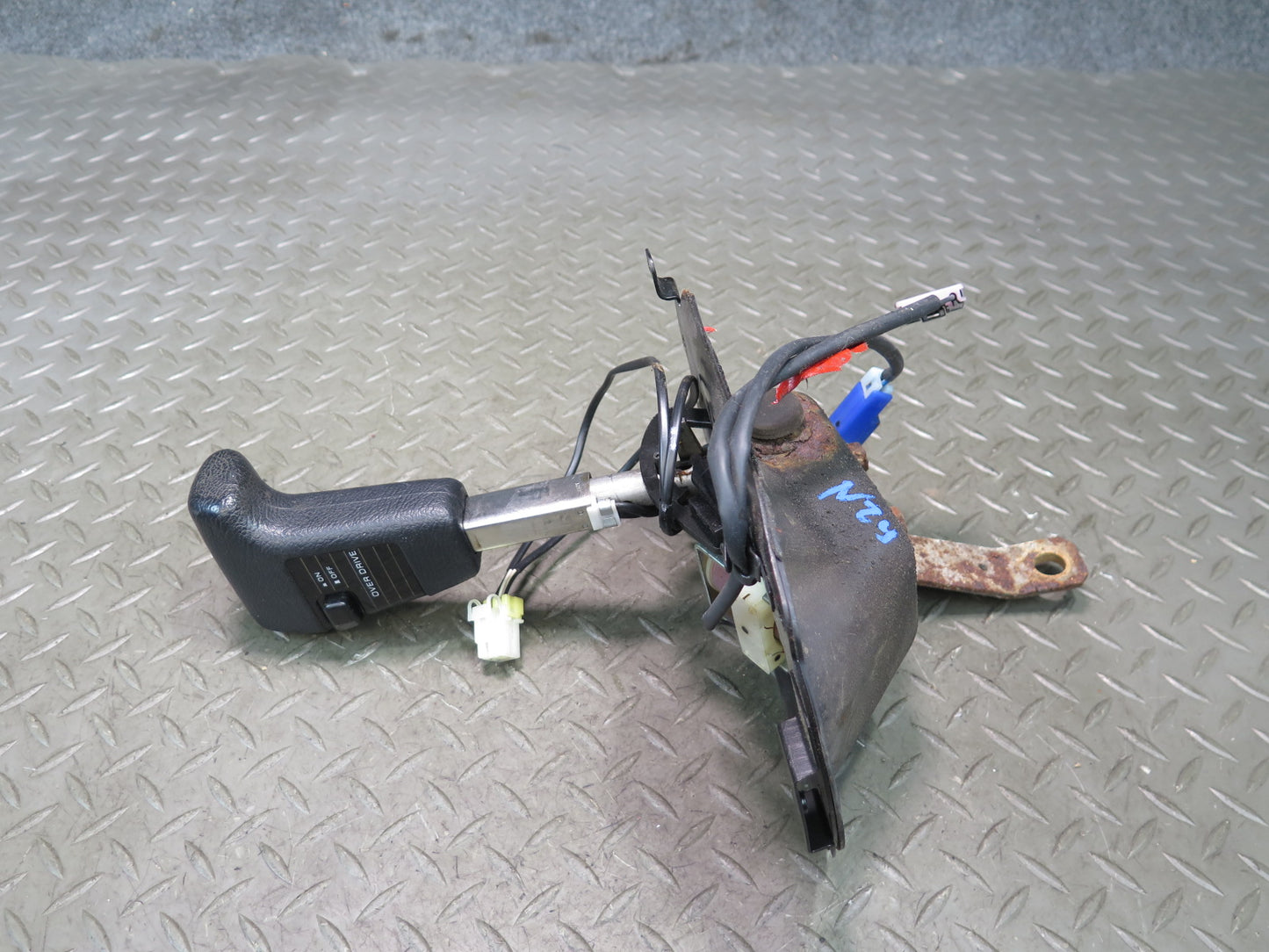 87-89 Nissan Z31 300ZX A/T Automatic Transmission Shifter Gear Selector OEM
