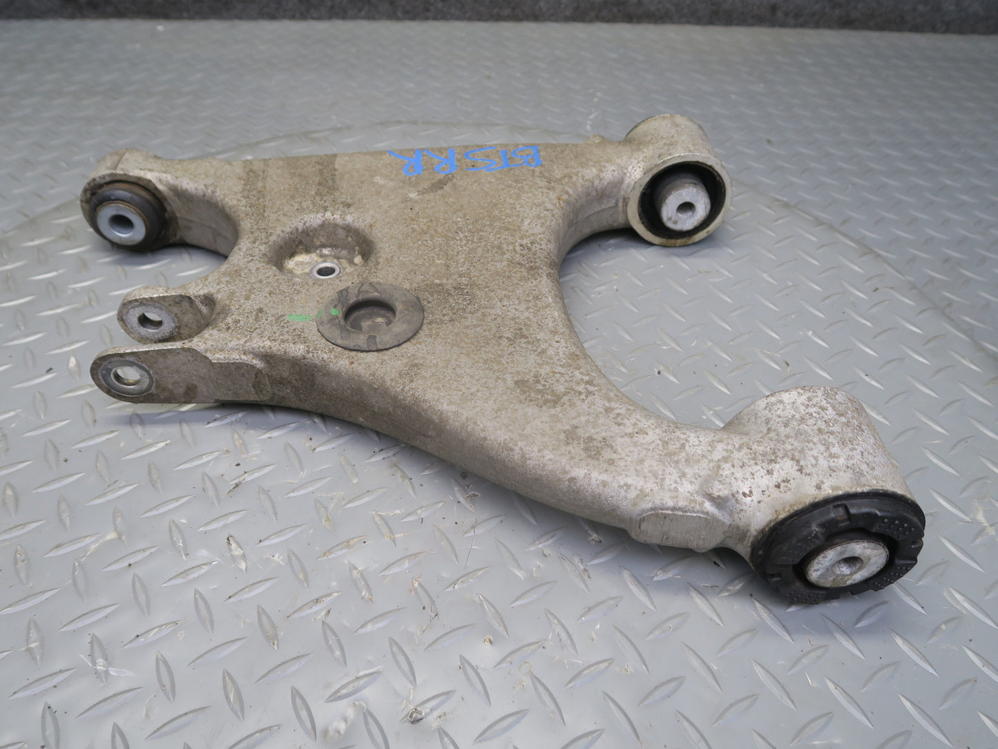 2016-2019 Tesla Model S 75D AWD Rear Right Side Upper & Lower Control Arm Set