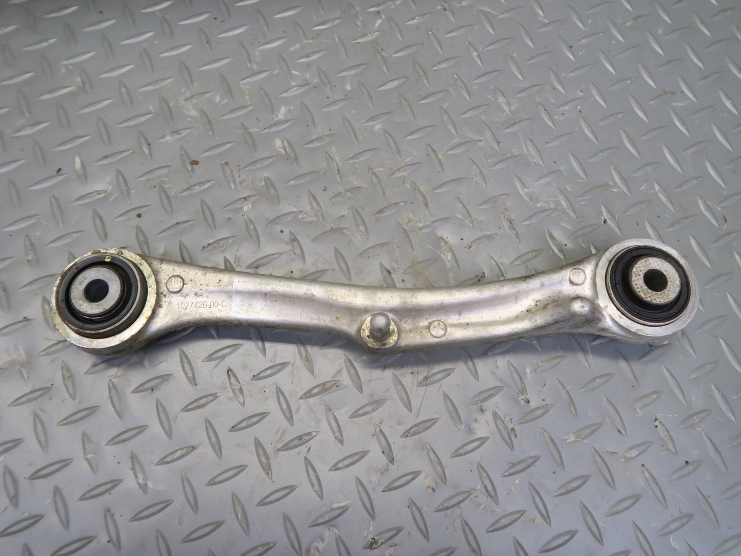 2016-2019 Tesla Model S 75D AWD Rear Right Side Upper & Lower Control Arm Set