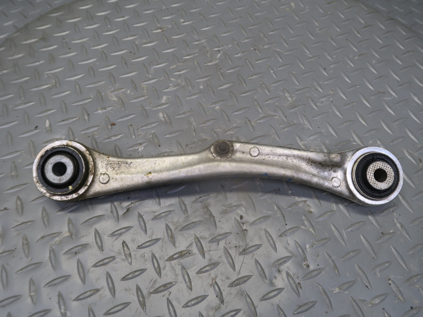 2016-2019 Tesla Model S 75D AWD Rear Right Side Upper & Lower Control Arm Set
