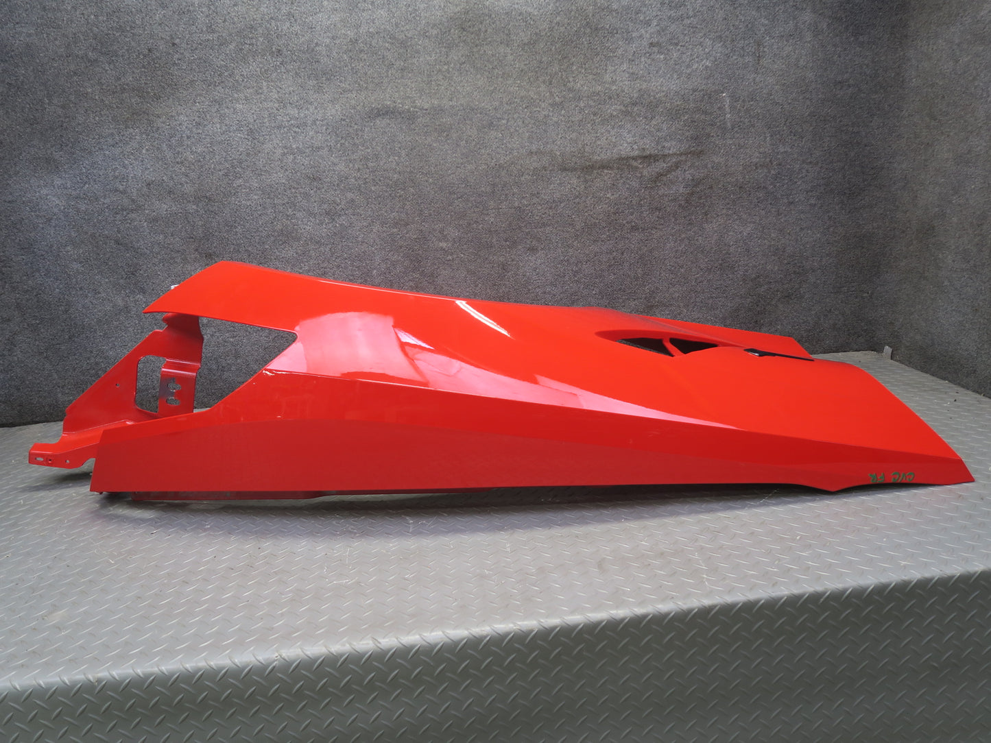 14-19 Chevrolet Corvette C7 Stingray Front Right Fender Shell Panel RED OEM