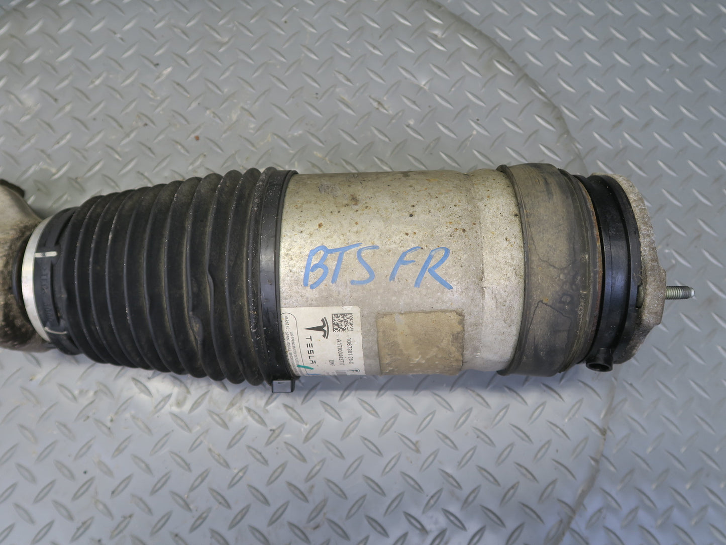 2016-2019 Tesla Model S 75D Front Right Pass Side Air Suspension Shock Strut