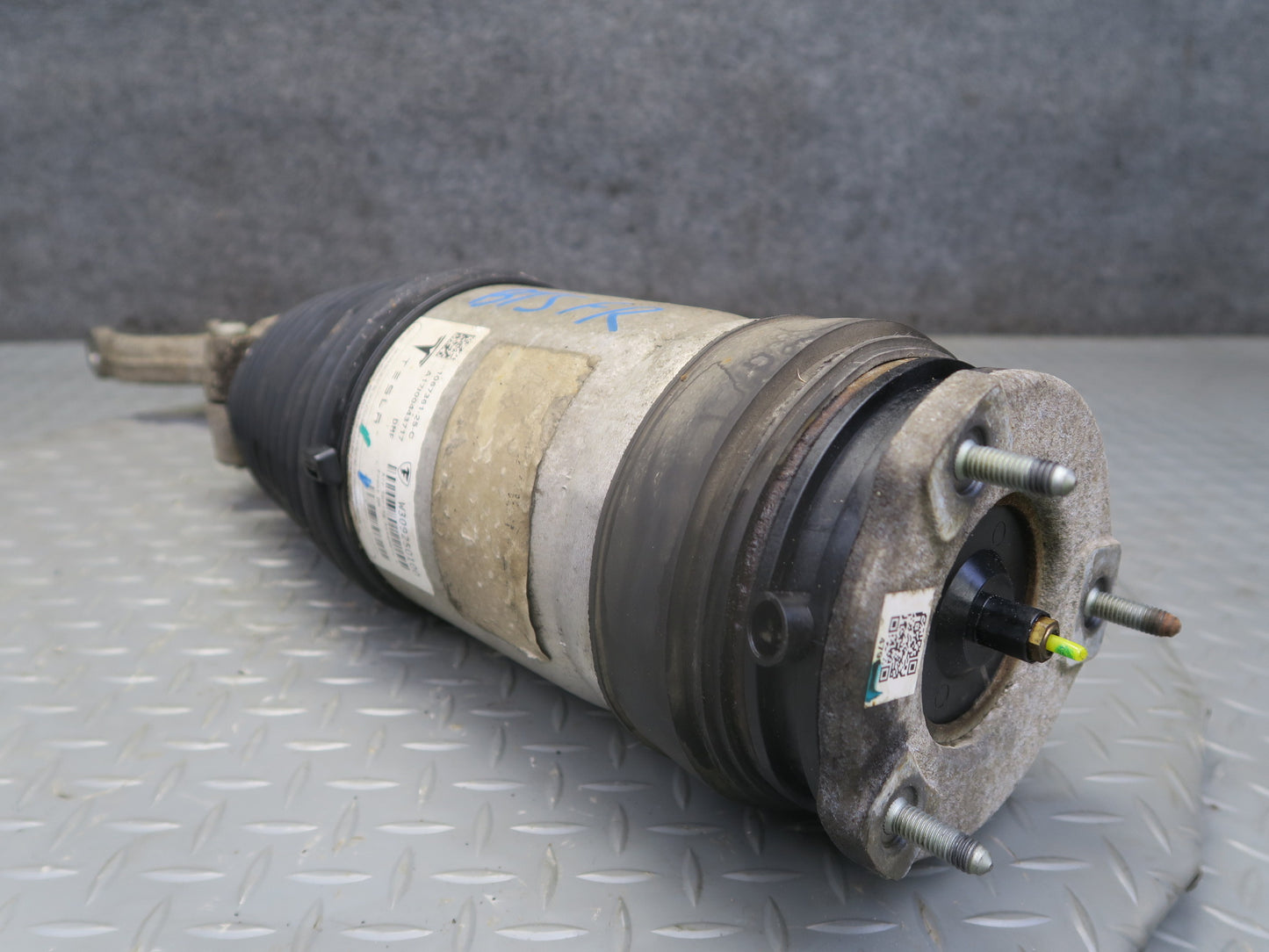2016-2019 Tesla Model S 75D Front Right Pass Side Air Suspension Shock Strut