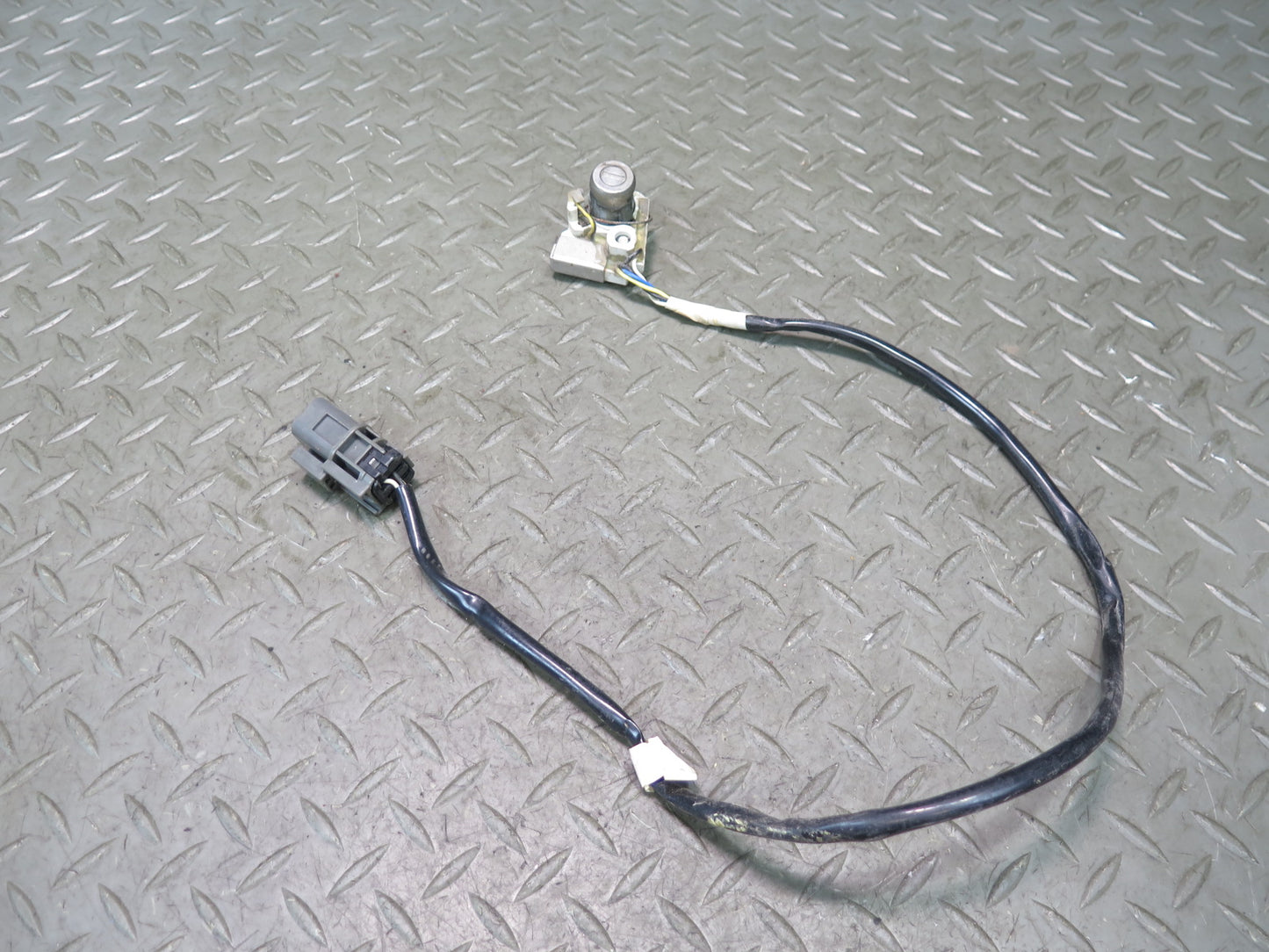 87-89 Nissan Z31 300ZX 2+2 Ignition Trunk Door Lock KEY Set OEM