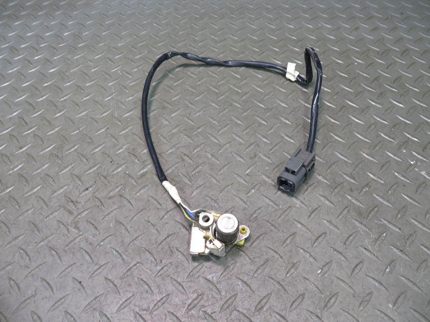 87-89 Nissan Z31 300ZX 2+2 Ignition Trunk Door Lock KEY Set OEM