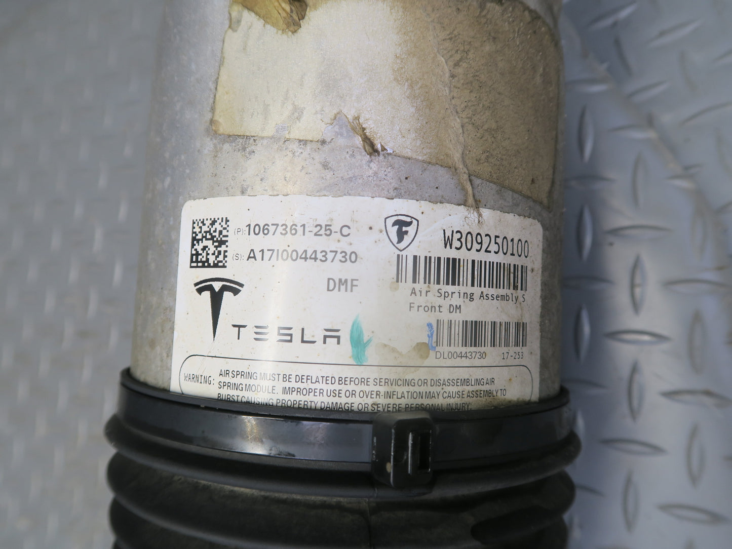 2016-2019 Tesla Model S 75D Front Left Driver Side Air Suspension Shock Strut