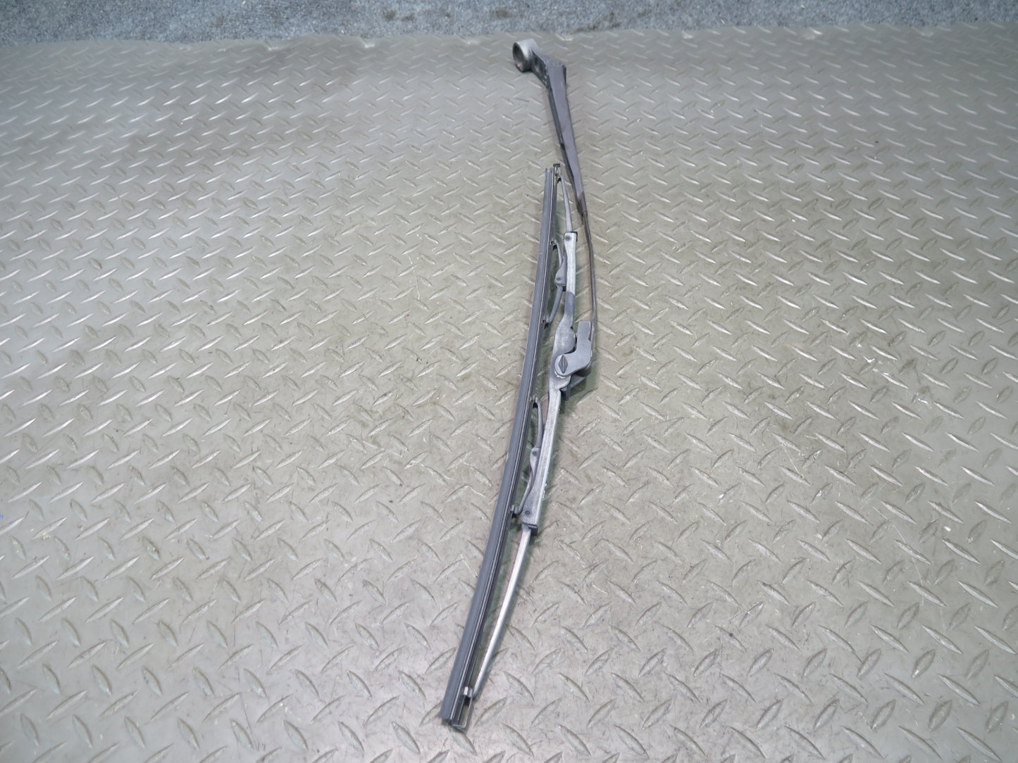 84-89 Nissan Z31 300ZX Set of 2 Front Windshield Left & Right Wiper Arm OEM