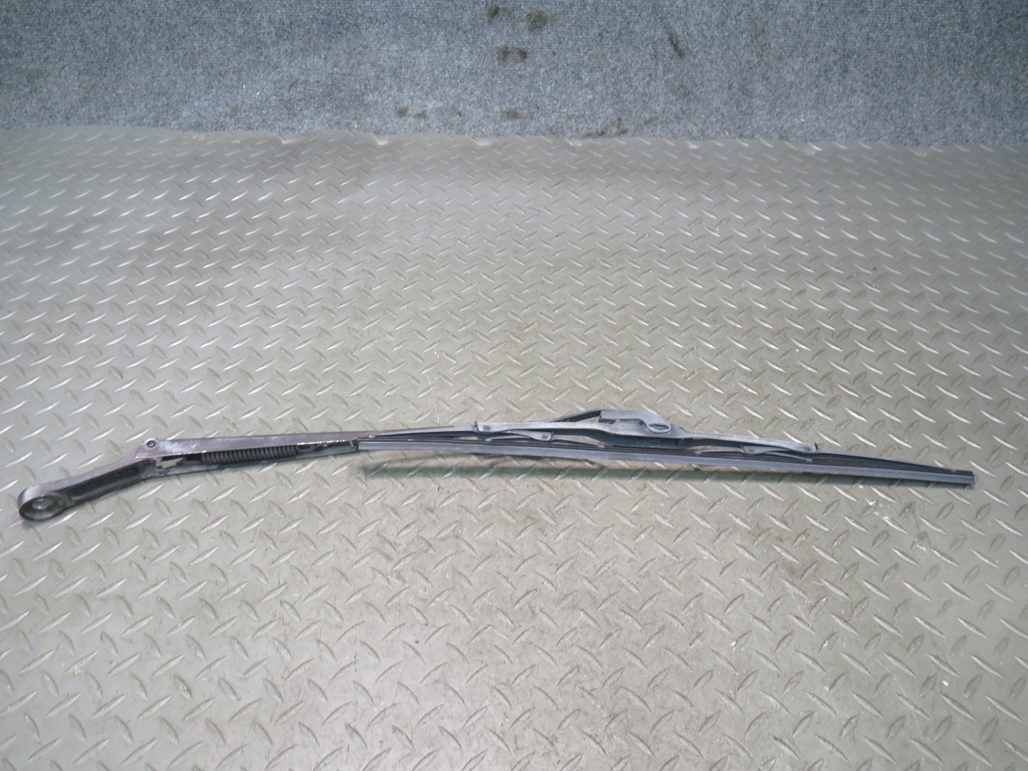 84-89 Nissan Z31 300ZX Set of 2 Front Windshield Left & Right Wiper Arm OEM