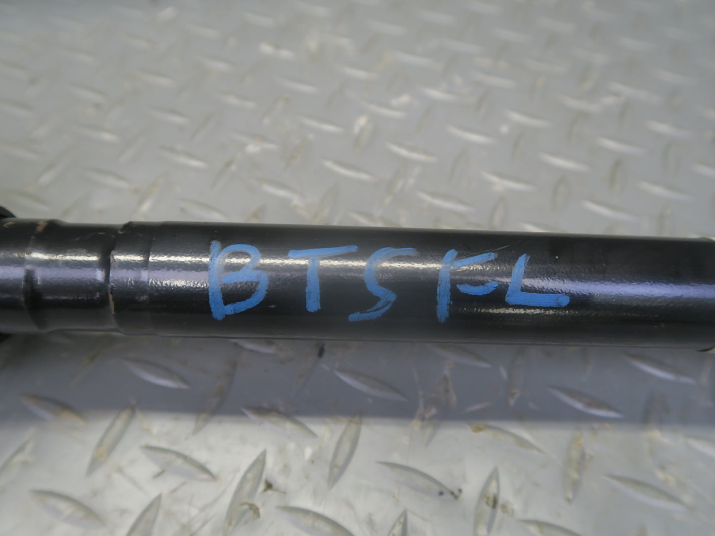 2016-2019 Tesla Model S 75D AWD Front Left Driver Side Axle Shaft Halfshaft