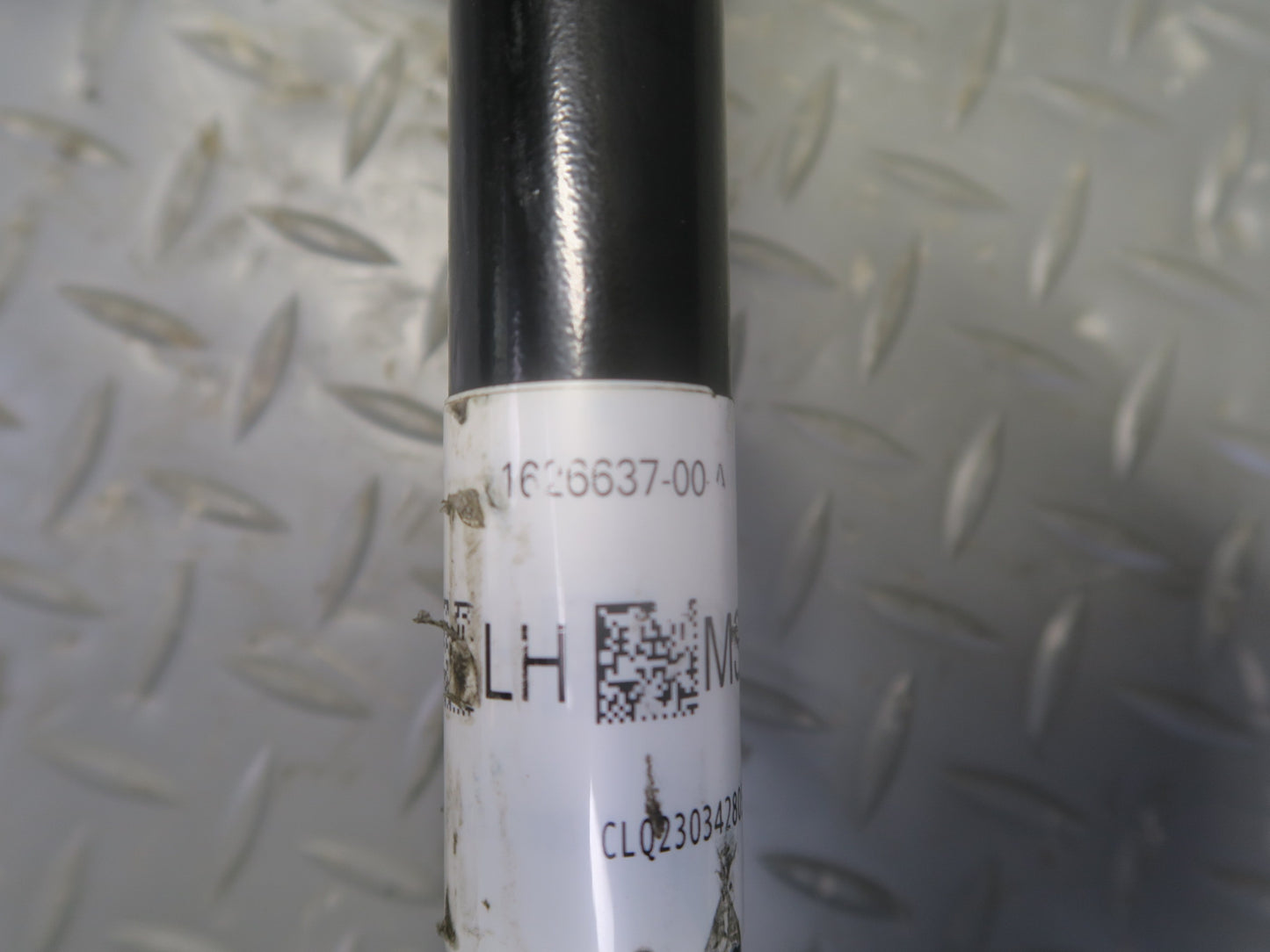 2016-2019 Tesla Model S 75D AWD Front Left Driver Side Axle Shaft Halfshaft