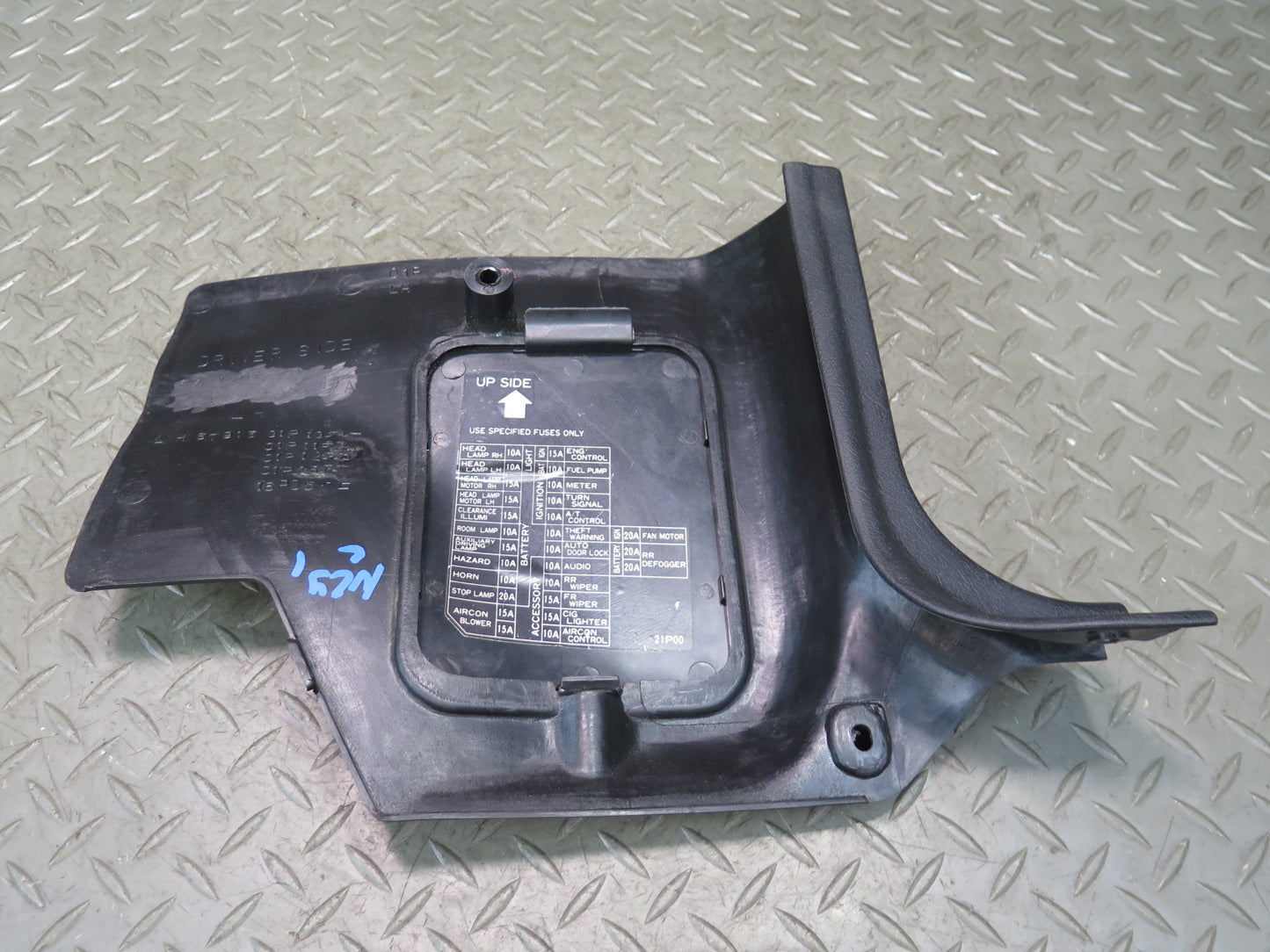 84-89 Nissan Z31 300ZX Front Left Lower Kick Trim Cover Panel 67913-01P10 OEM