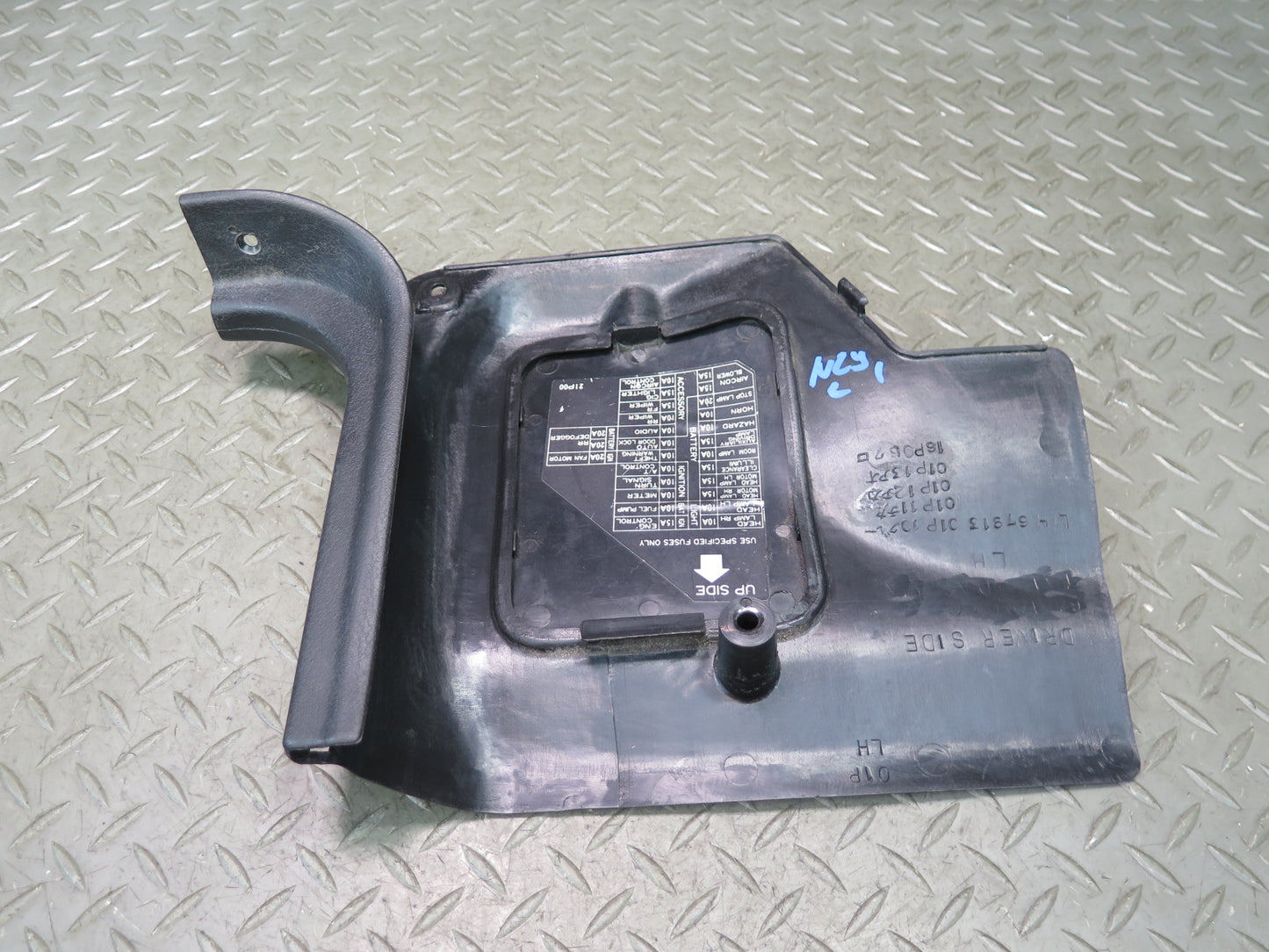 84-89 Nissan Z31 300ZX Front Left Lower Kick Trim Cover Panel 67913-01P10 OEM