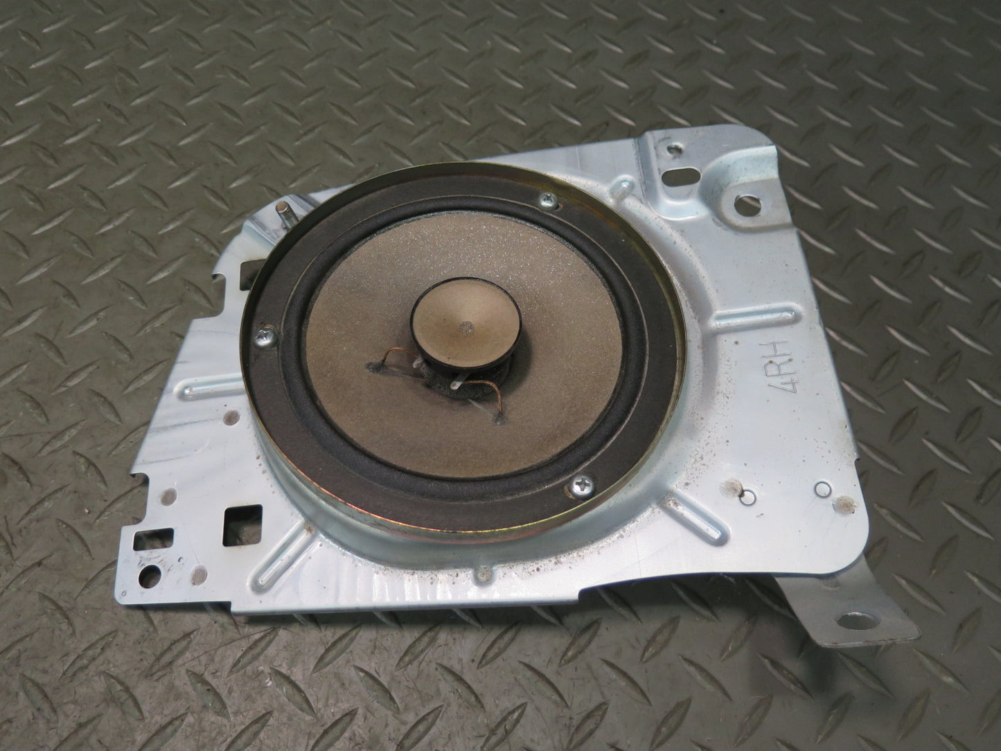 84-89 Nissan Z31 300ZX 2+2 Rear Left & Right Quarter Panel Speaker Set OEM