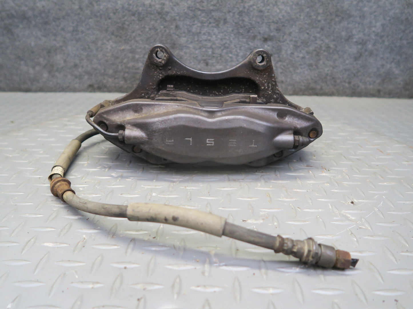 2016-2019 Tesla Model S 75D AWD Front Left & Right Side Brake Caliper Set