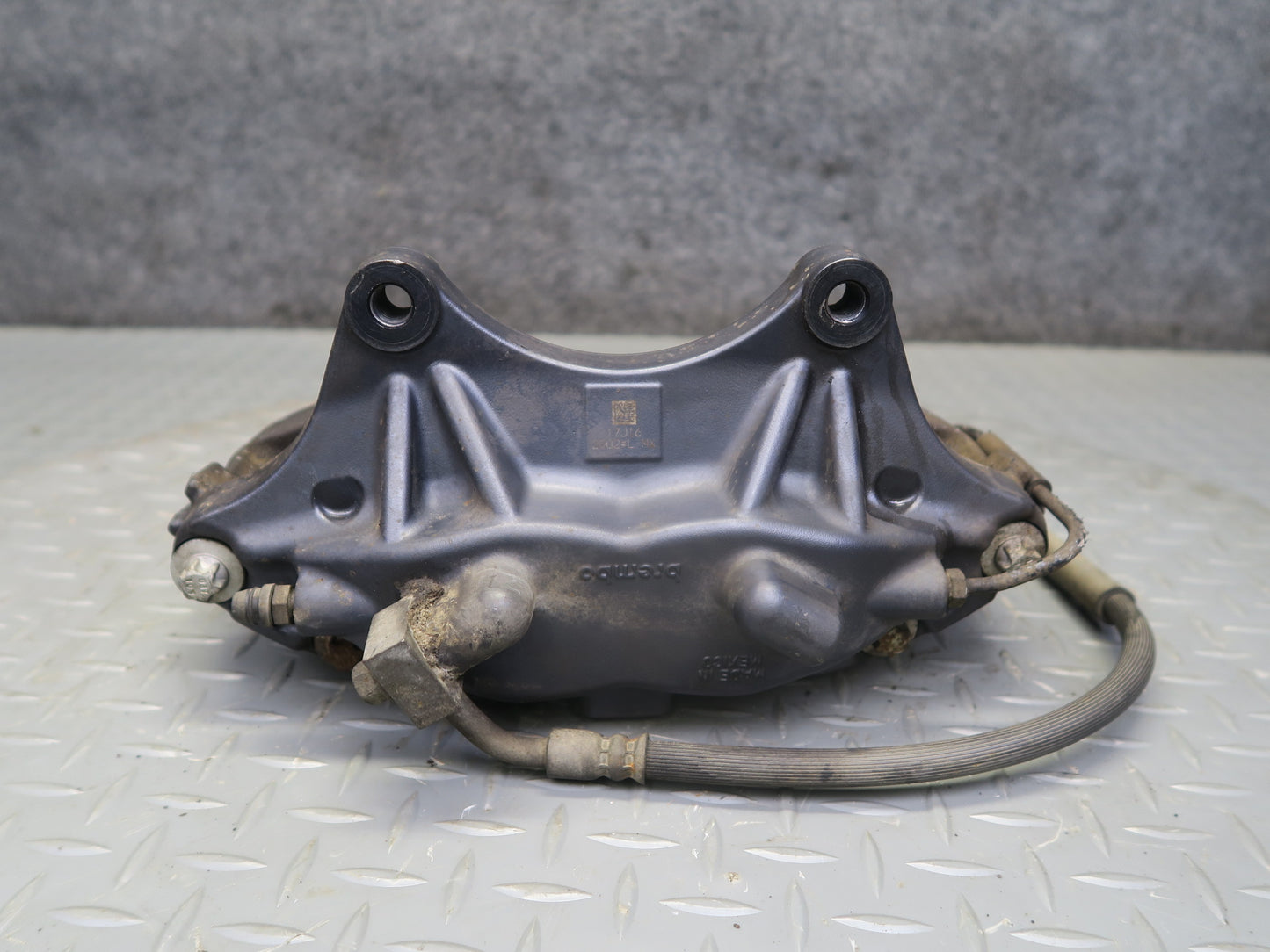 2016-2019 Tesla Model S 75D AWD Front Left & Right Side Brake Caliper Set