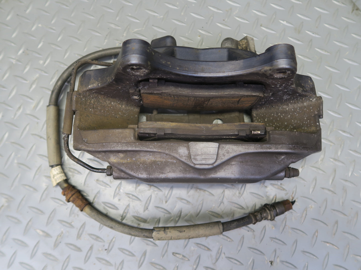2016-2019 Tesla Model S 75D AWD Front Left & Right Side Brake Caliper Set