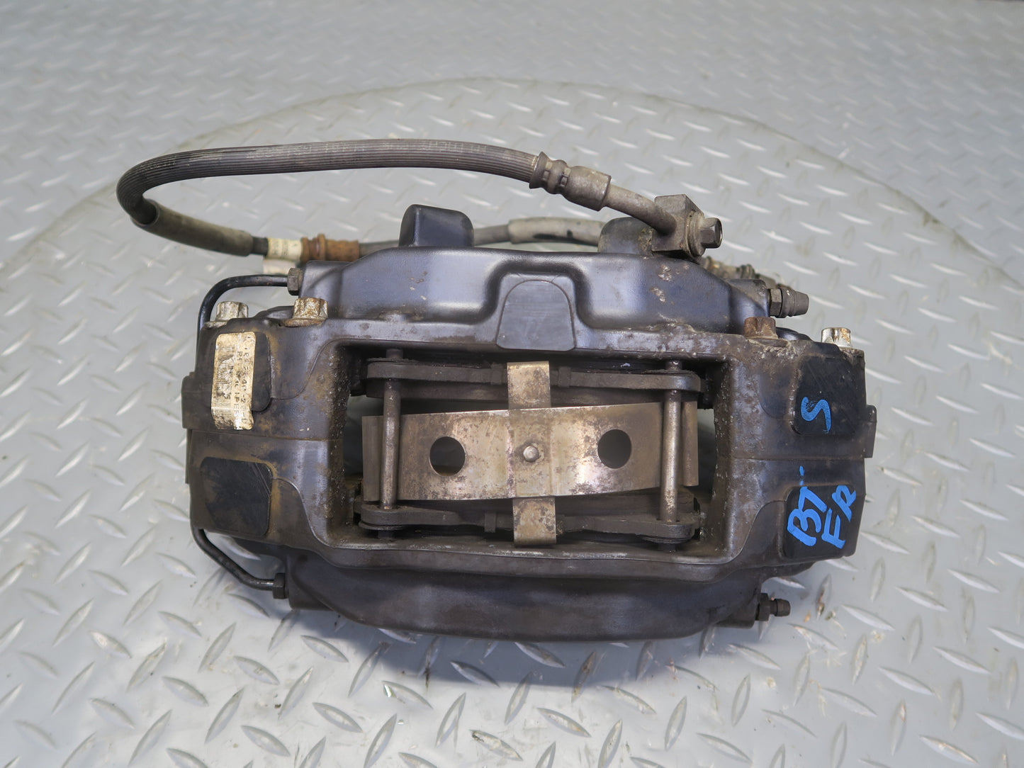 2016-2019 Tesla Model S 75D AWD Front Left & Right Side Brake Caliper Set