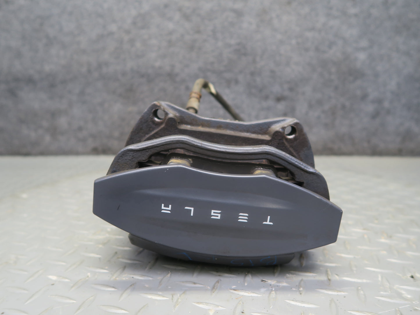 2016-2019 Tesla Model S 75D AWD Rear Left & Right Side Brake Caliper Set