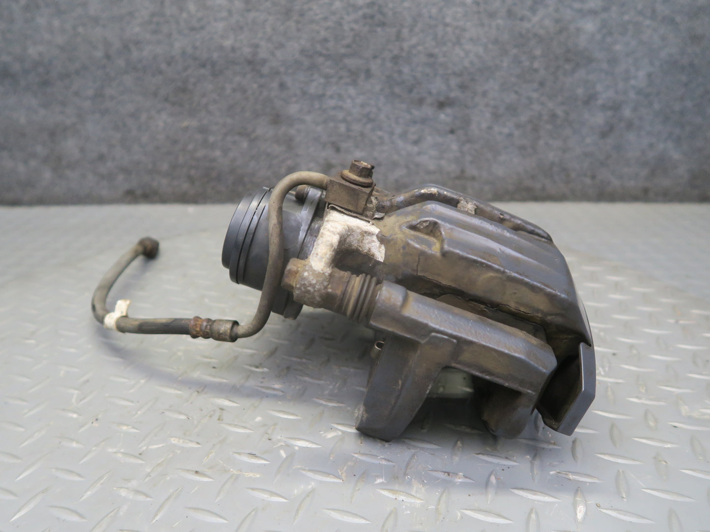 2016-2019 Tesla Model S 75D AWD Rear Left & Right Side Brake Caliper Set