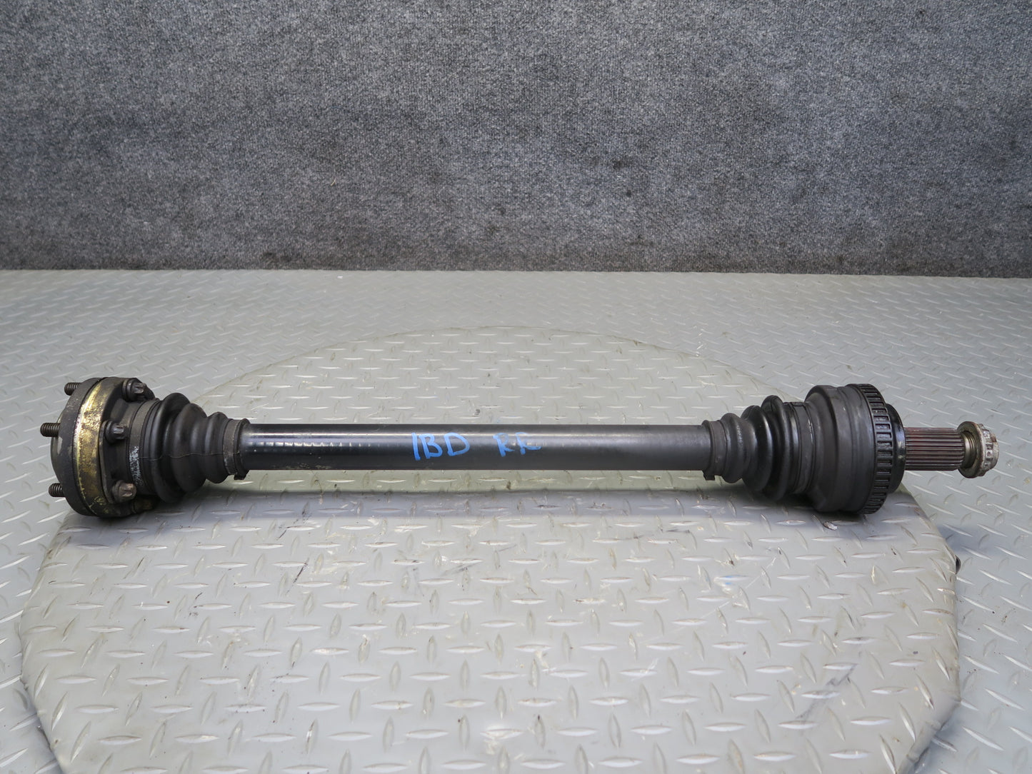 01-06 BMW E46 330Ci M54 RWD A/T Rear Right Suspension Axle Shaft 7505290 OEM