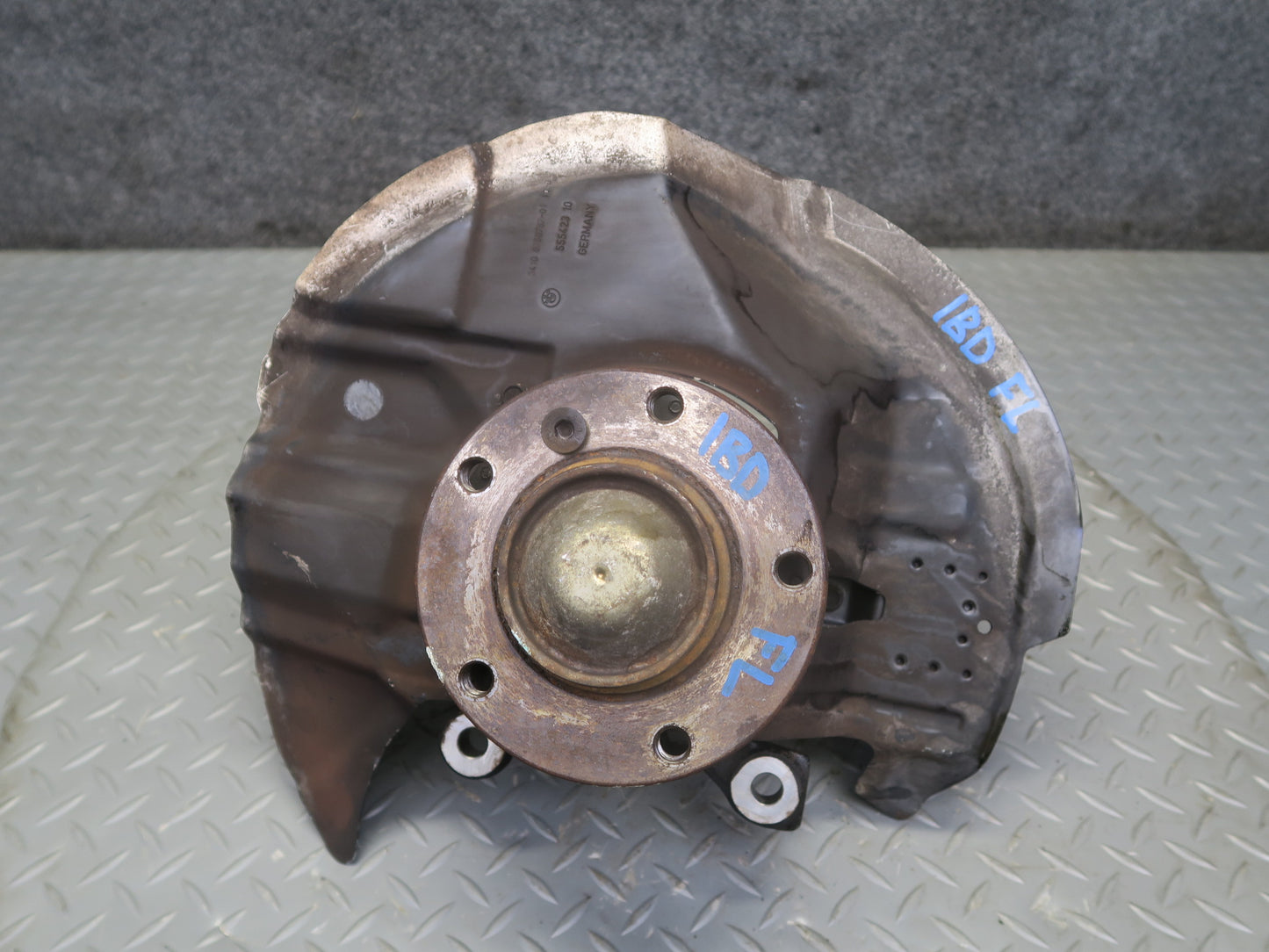 01-06 BMW E46 330ci RWD Front Left Spindle Knuckle Wheel Hub Bearing OEM