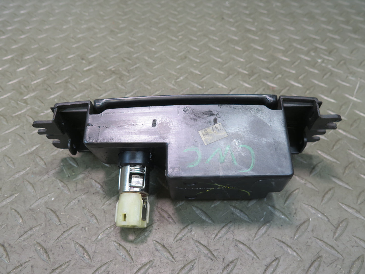 05-13 Chevrolet Corvette C6 Center Console Ashtray w Cigarette Lighter OEM