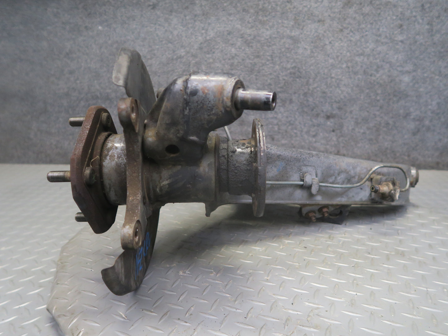 82-83 Datsun 280ZX S130 NA 2+2 Rear Left Trailing Arm Hub Spindle OEM