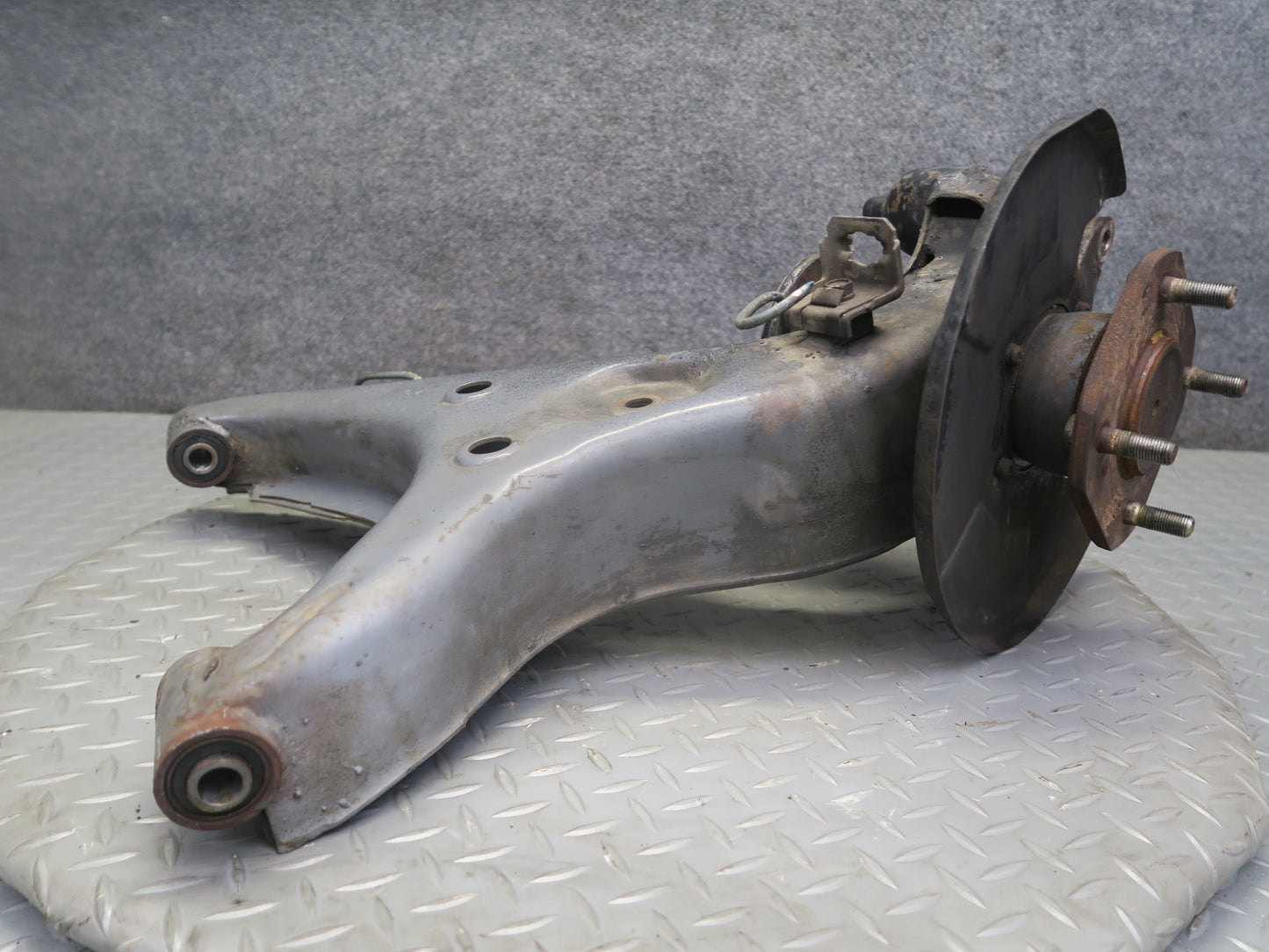 82-83 Datsun 280ZX S130 NA 2+2 Rear Left Trailing Arm Hub Spindle OEM