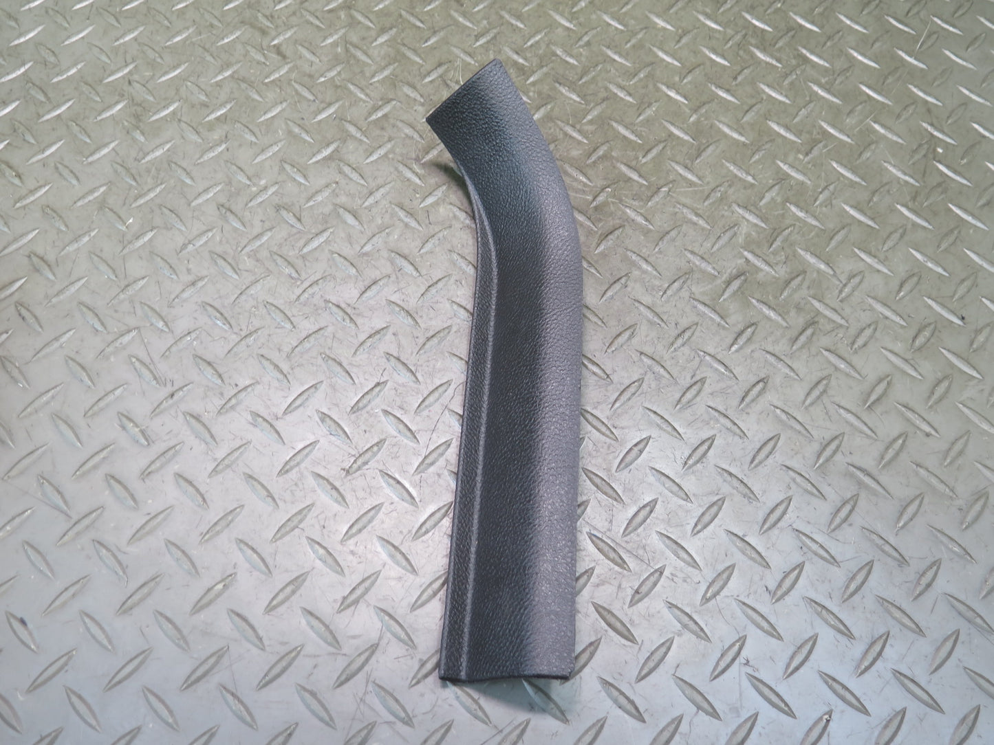 05-13 Chevrolet Corvette C6 Set of 2 Front Left & Right Lower A Pillar Trim OEM