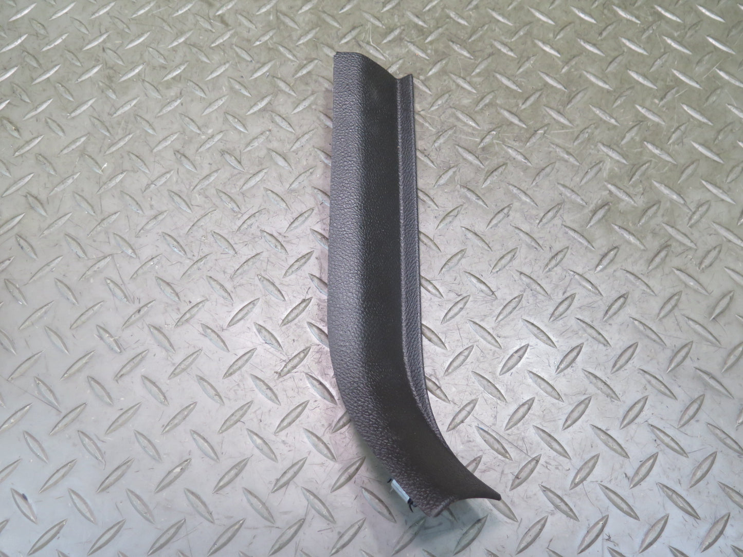 05-13 Chevrolet Corvette C6 Set of 2 Front Left & Right Lower A Pillar Trim OEM