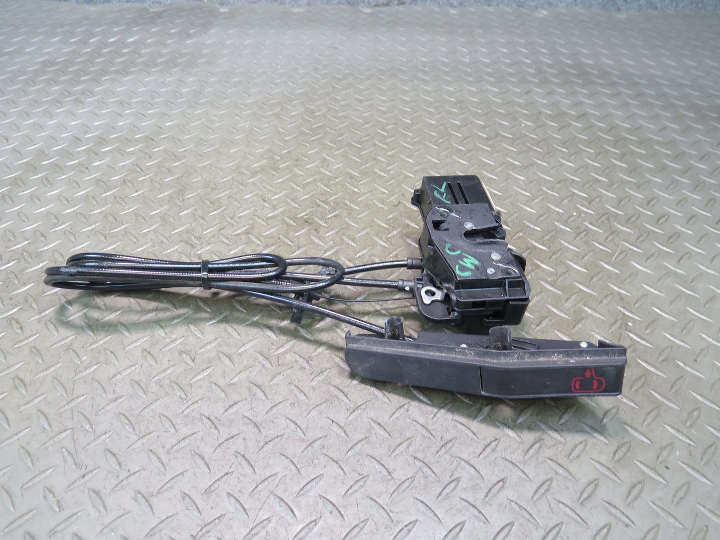 05-13 Chevrolet Corvette C6 Left Driver Door Lock Handle Cable 15212531 OEM
