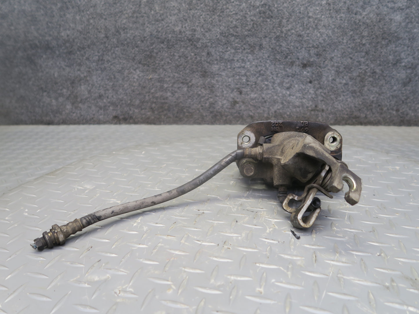 81-83 Datsun S130 280ZX Set of 2 Rear Left & Right Brake Caliper w Hose OEM