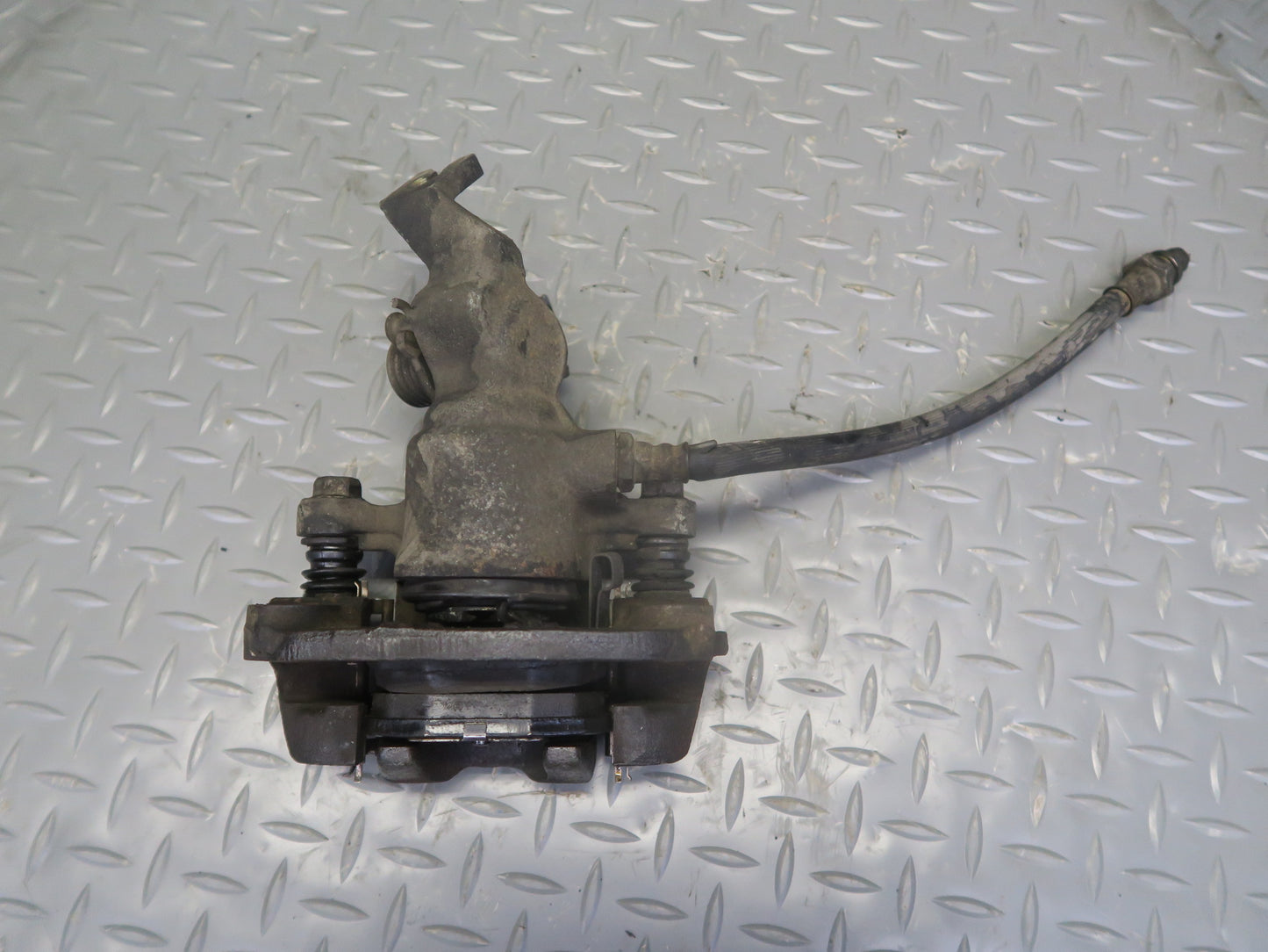 81-83 Datsun S130 280ZX Set of 2 Rear Left & Right Brake Caliper w Hose OEM