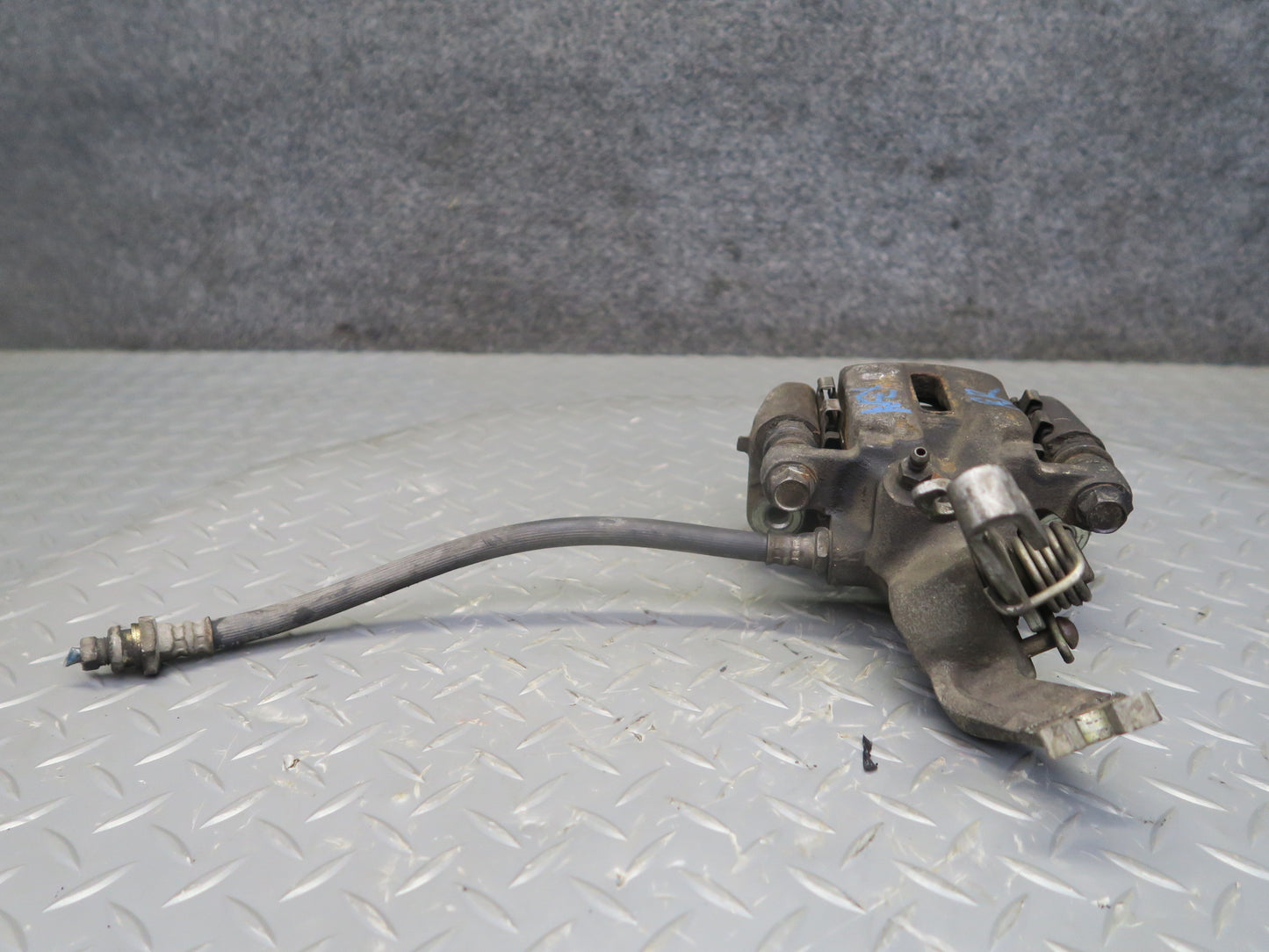 81-83 Datsun S130 280ZX Set of 2 Rear Left & Right Brake Caliper w Hose OEM