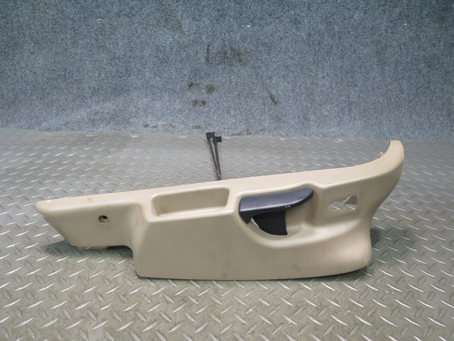 96-02 BMW E36/7 Z3 Right Seat Trim Cover Beige w Adjustment Lever 8398248 OEM