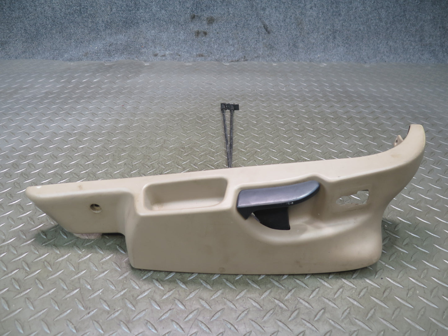 96-02 BMW E36/7 Z3 Right Seat Trim Cover Beige w Adjustment Lever 8398248 OEM