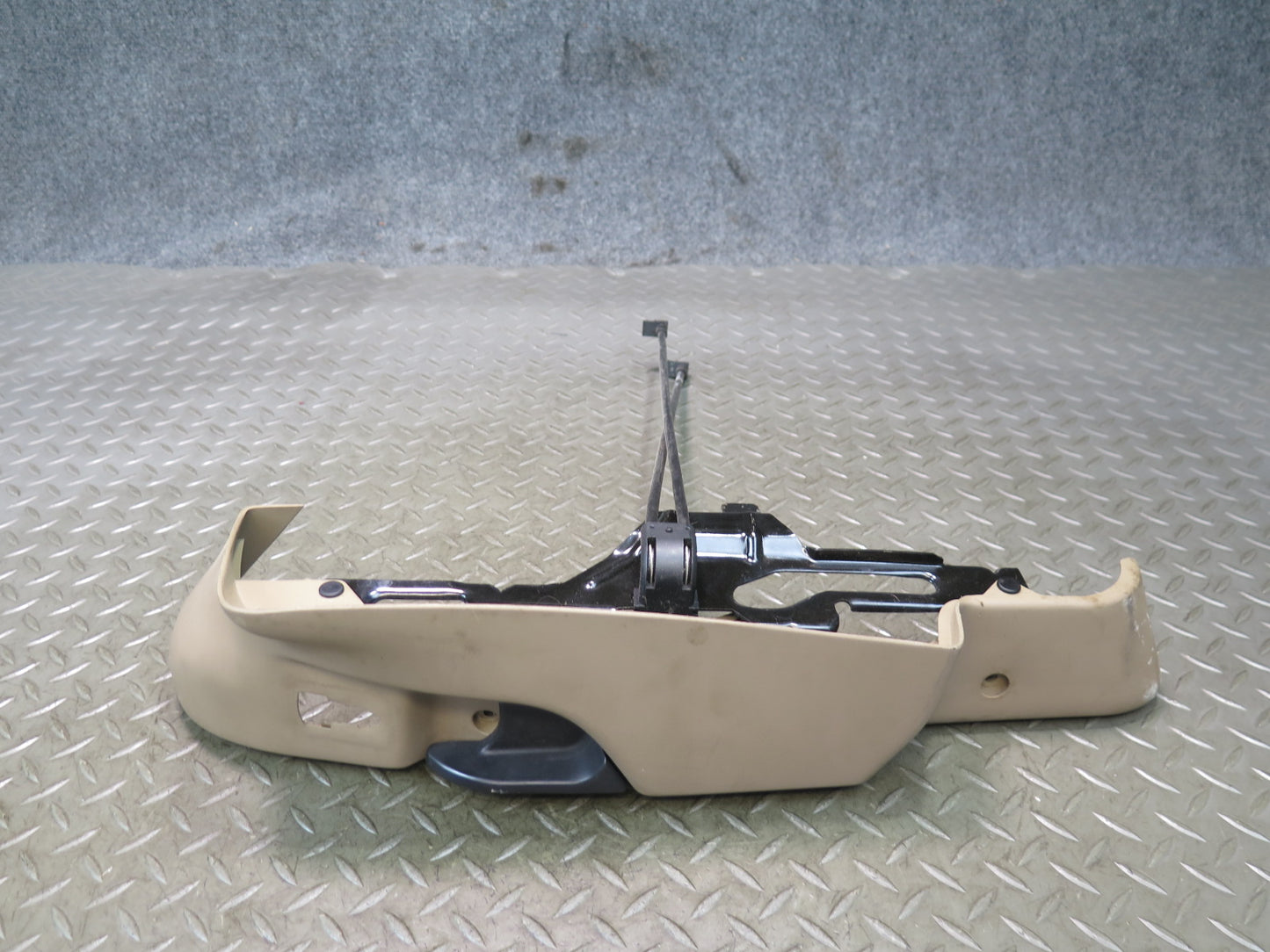 96-02 BMW E36/7 Z3 Right Seat Trim Cover Beige w Adjustment Lever 8398248 OEM