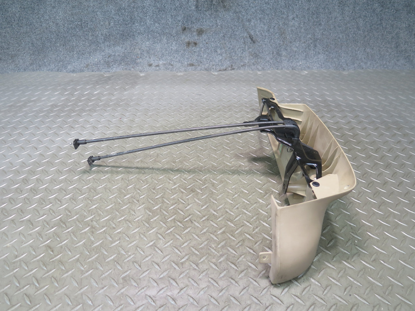 96-02 BMW E36/7 Z3 Right Seat Trim Cover Beige w Adjustment Lever 8398248 OEM