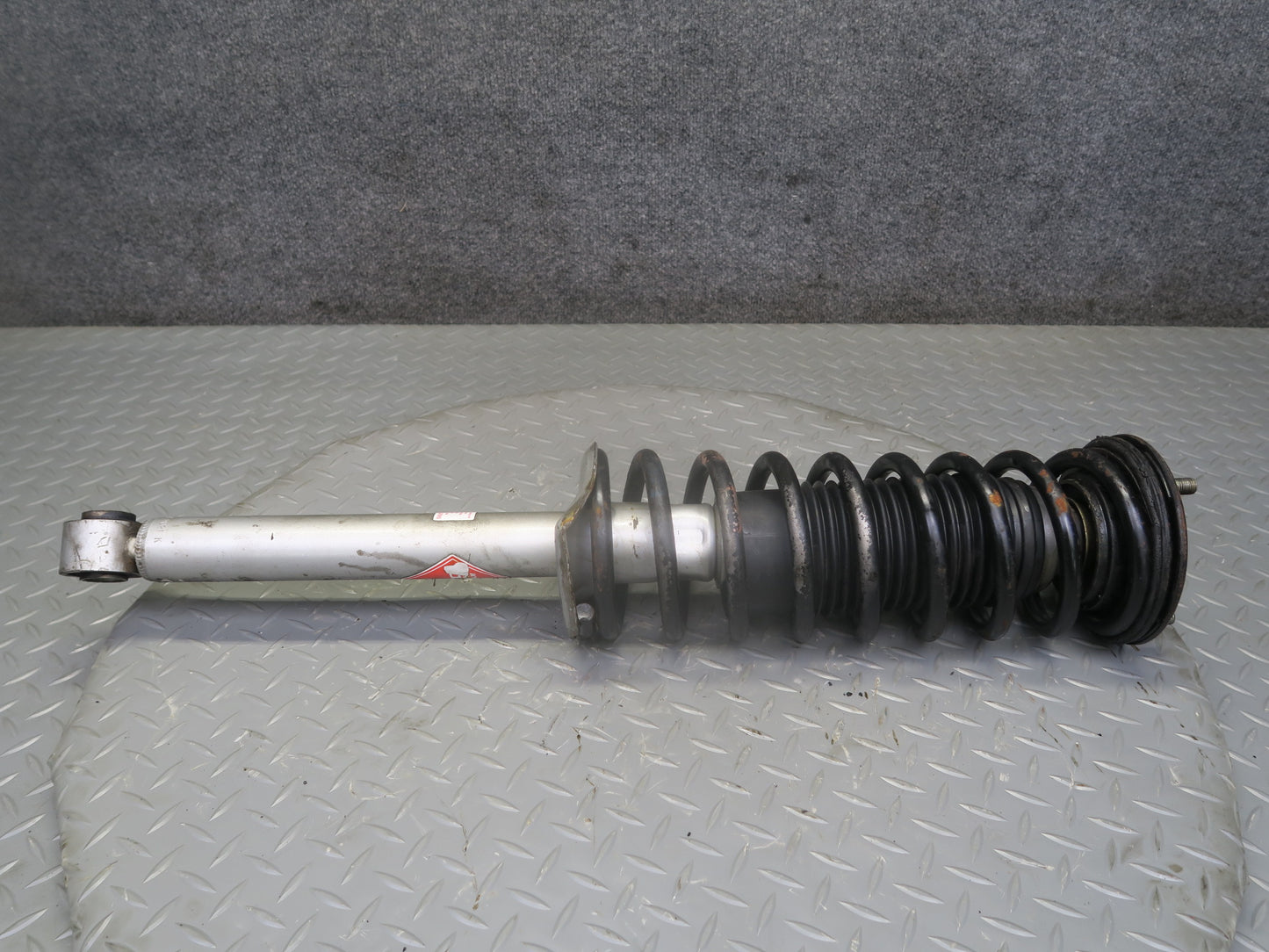 82-83 Datsun 280ZX S130 2+2 Rear Left Right Strut Shock Spring Set KYB