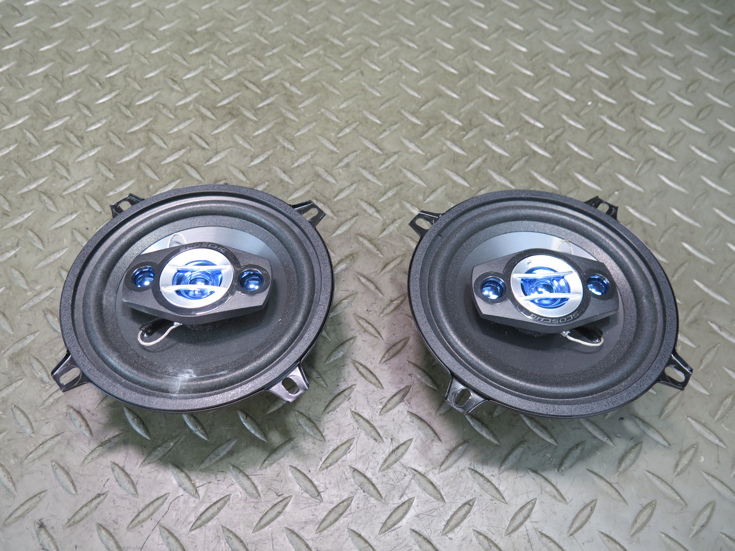 Set of 2 Scosche HD5254SD 4-WAY 5.25" Speaker